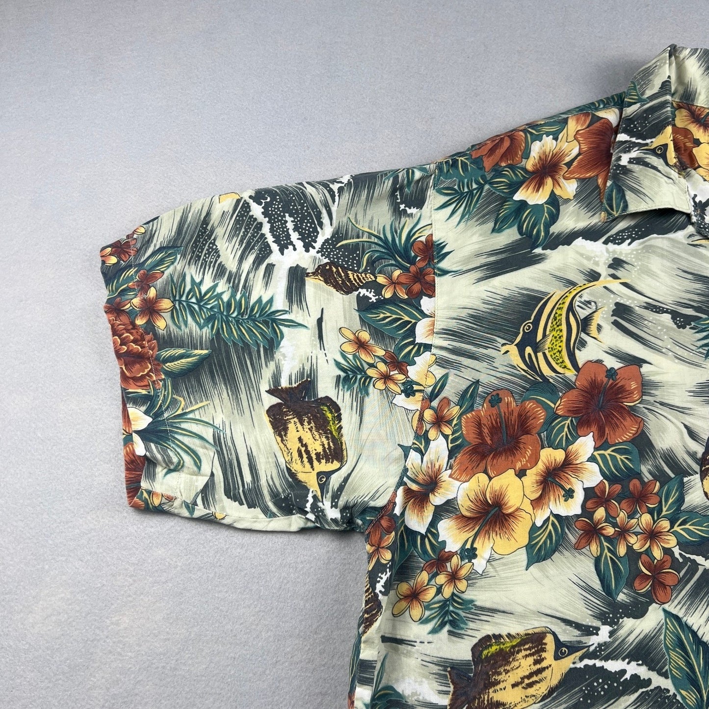 Vtg Tommy Bahama Hawaiian Shirt Mens L Tan Floral Fish Tropical Camp Aloha