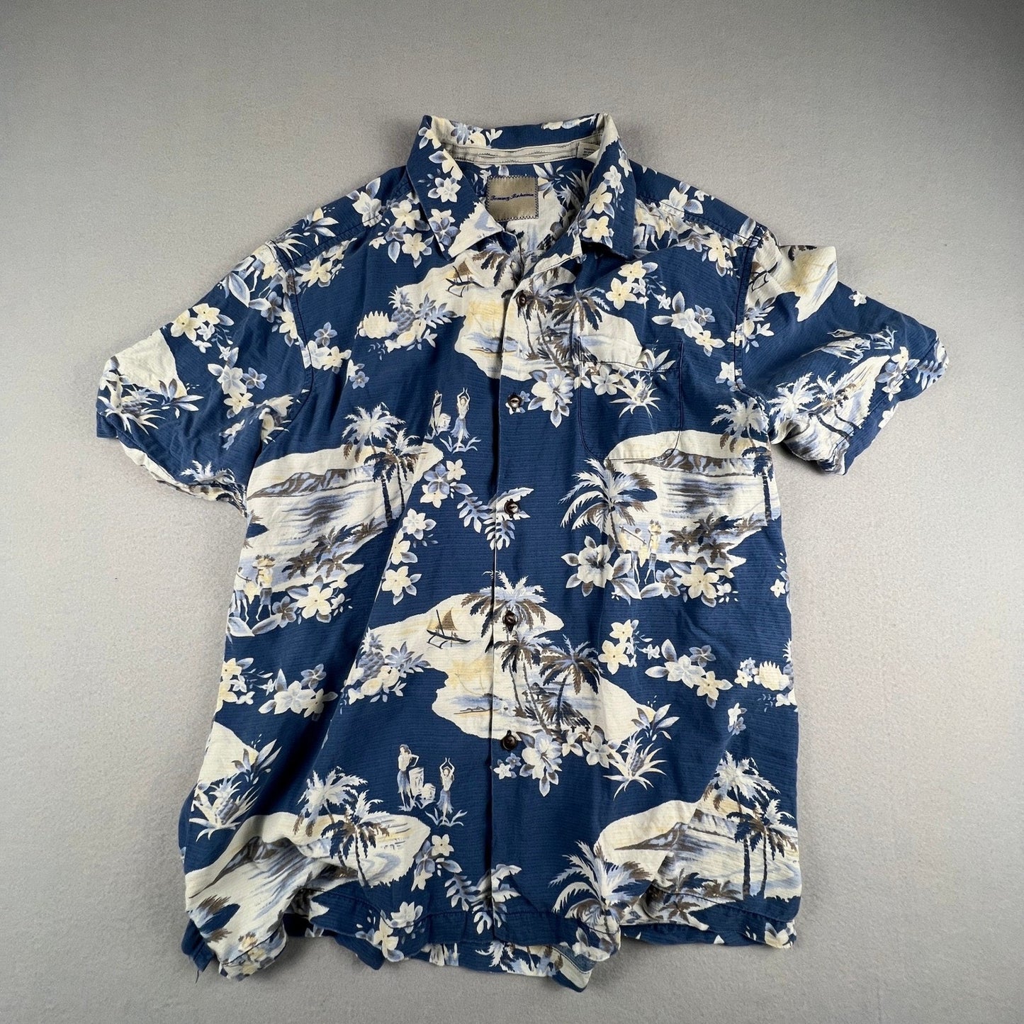 Tommy Bahama Button Front Shirt Mens L Blue Silk Hawaiian Palm Tree Island Aloha