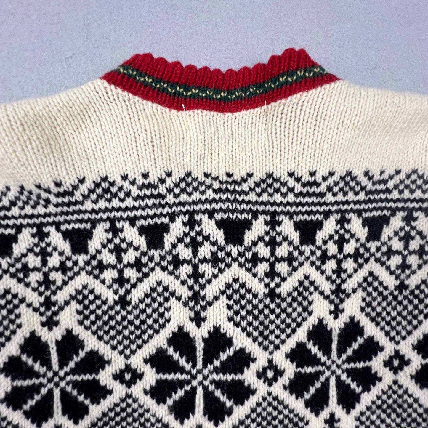 Vintage Eddie Bauer Cardigan Sweater Womens L Nordic Wool Blend Winter Snowflake