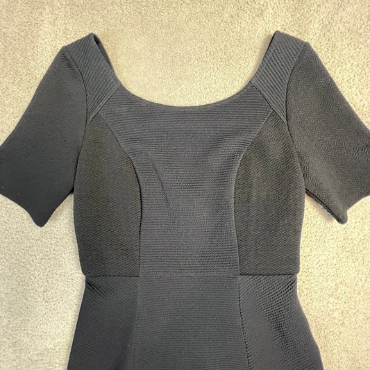 Little Black Dress Size 4 Textured Jacquard Short Sleeve Flounce Hem