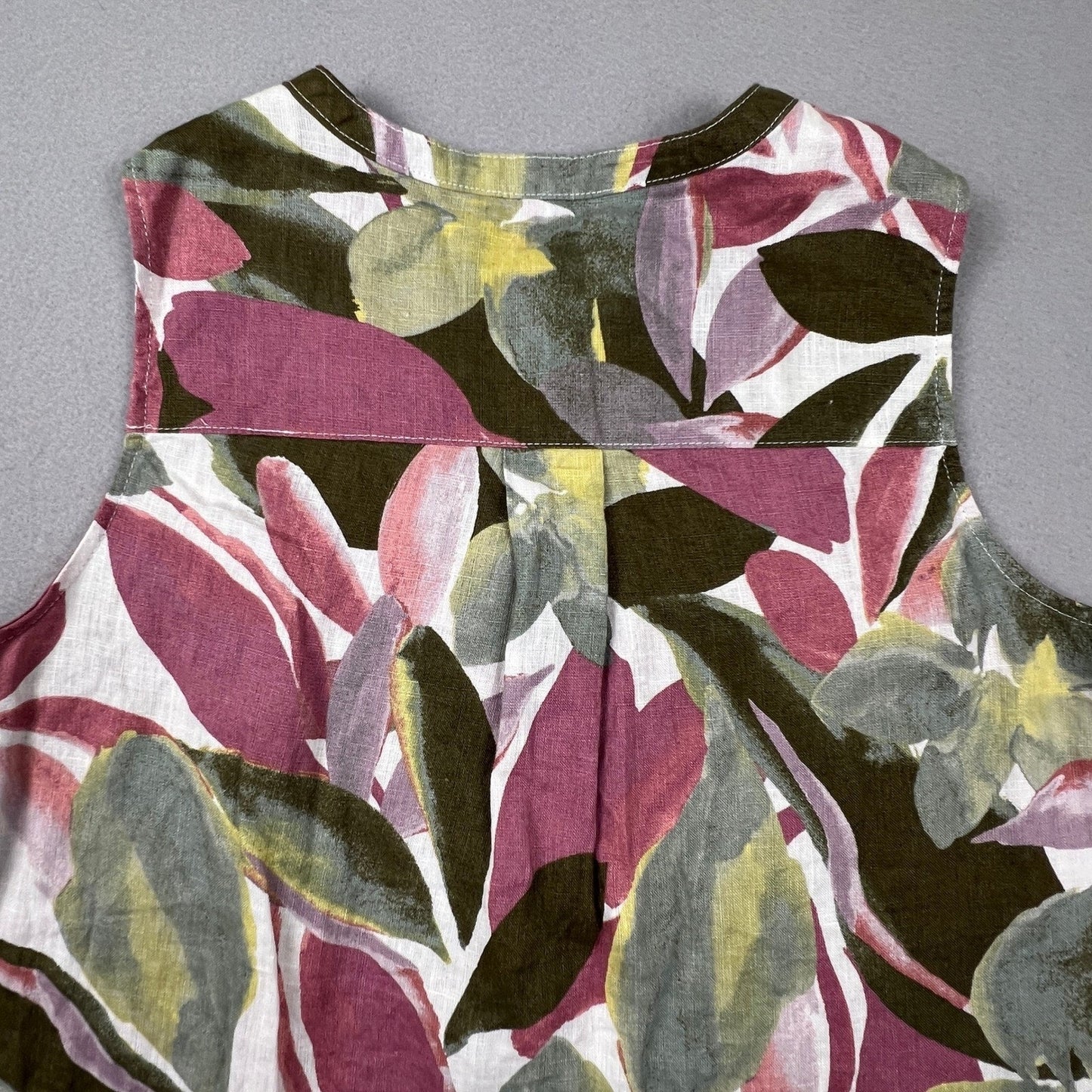 Tahari 100% Linen Sleeveless Blouse Womens Small Floral Button Front Boho Summer