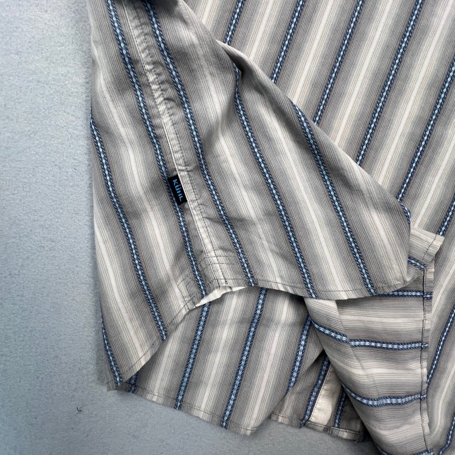 KUHL Button Down Shirt Mens XXL Grey Blue Striped Short Sleeve Outdoor Hiking