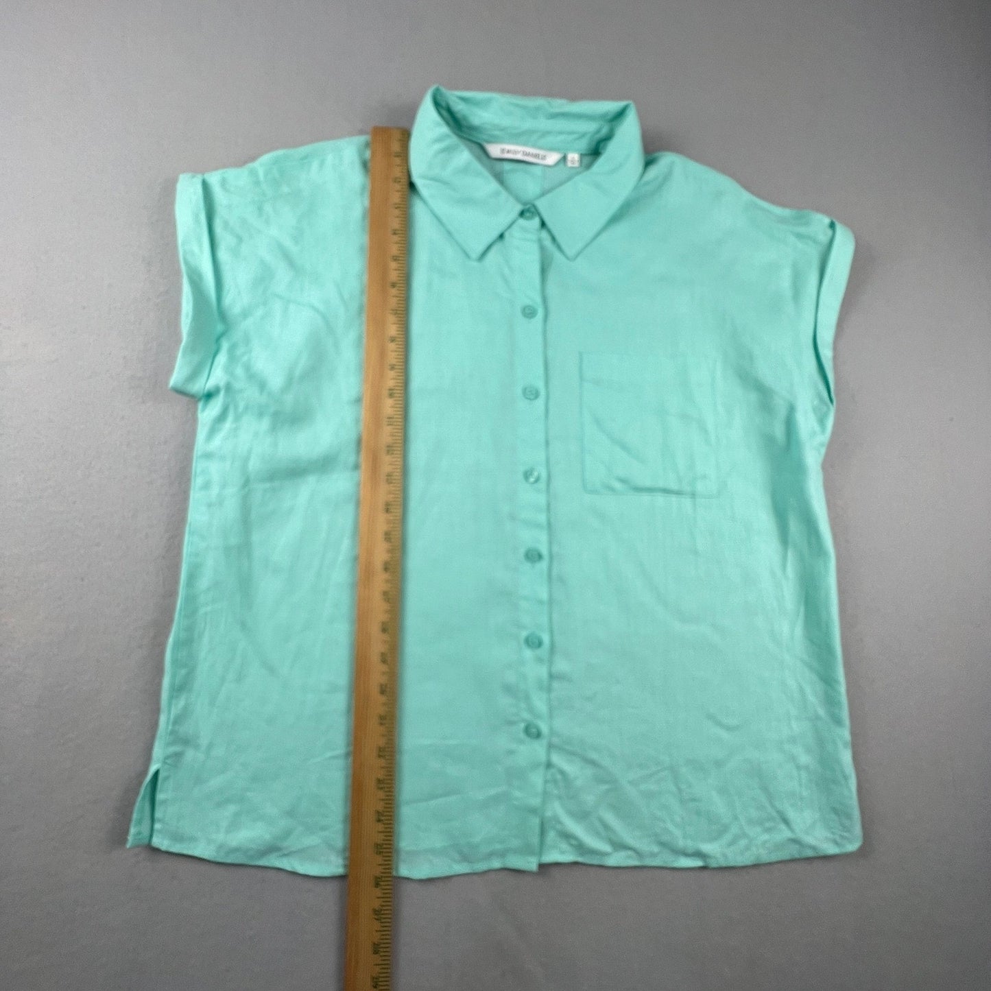 Emily Daniels Button Down Top Womens Large Green Linen Blend Short Sleeve Casual
