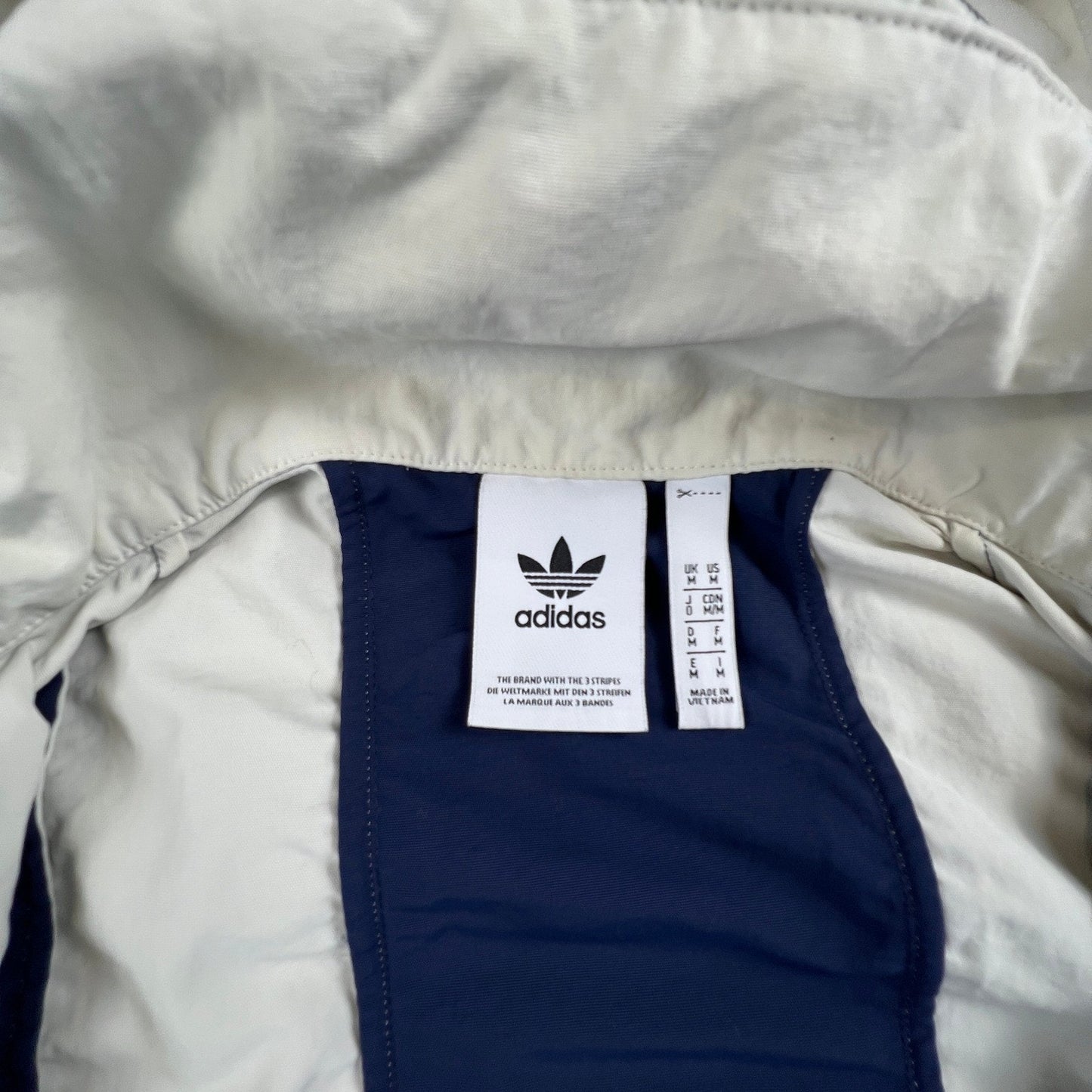Adidas Windbreaker Jacket Mens Medium Cream Navy Blue Colorblock Trefoil Sporty