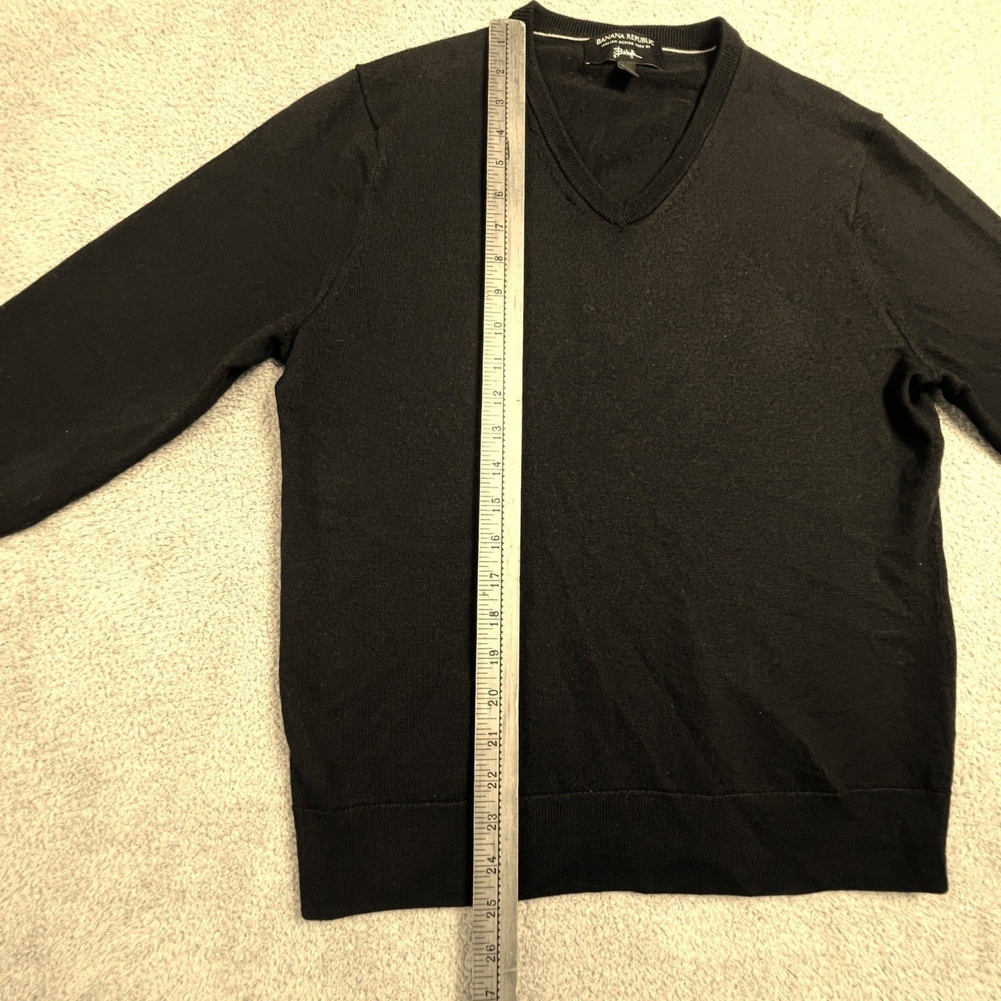 Banana Republic Italian Merino Wool V-Neck Sweater Mens Medium Navy Blue