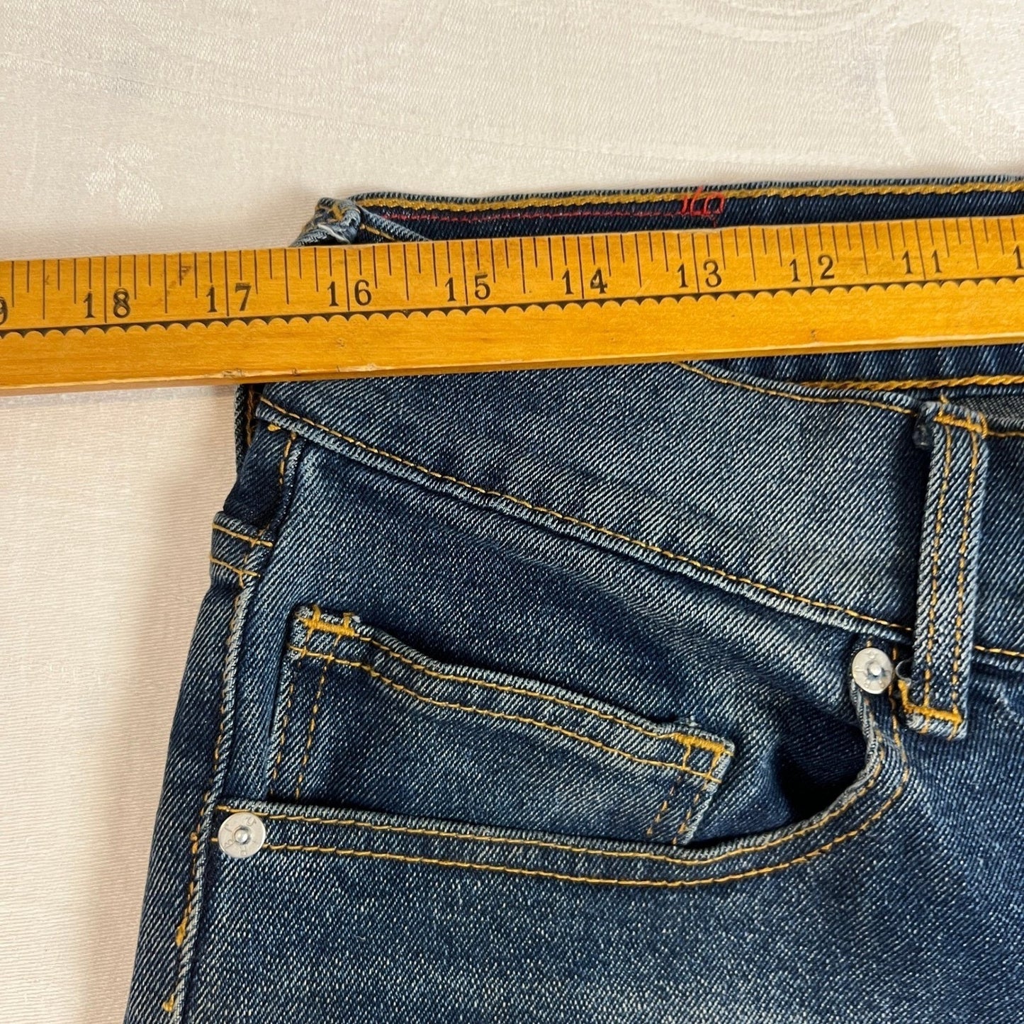 True Religion Geno Jeans Mens 32W Relaxed Slim Blue Wash Denim Y2K Punk