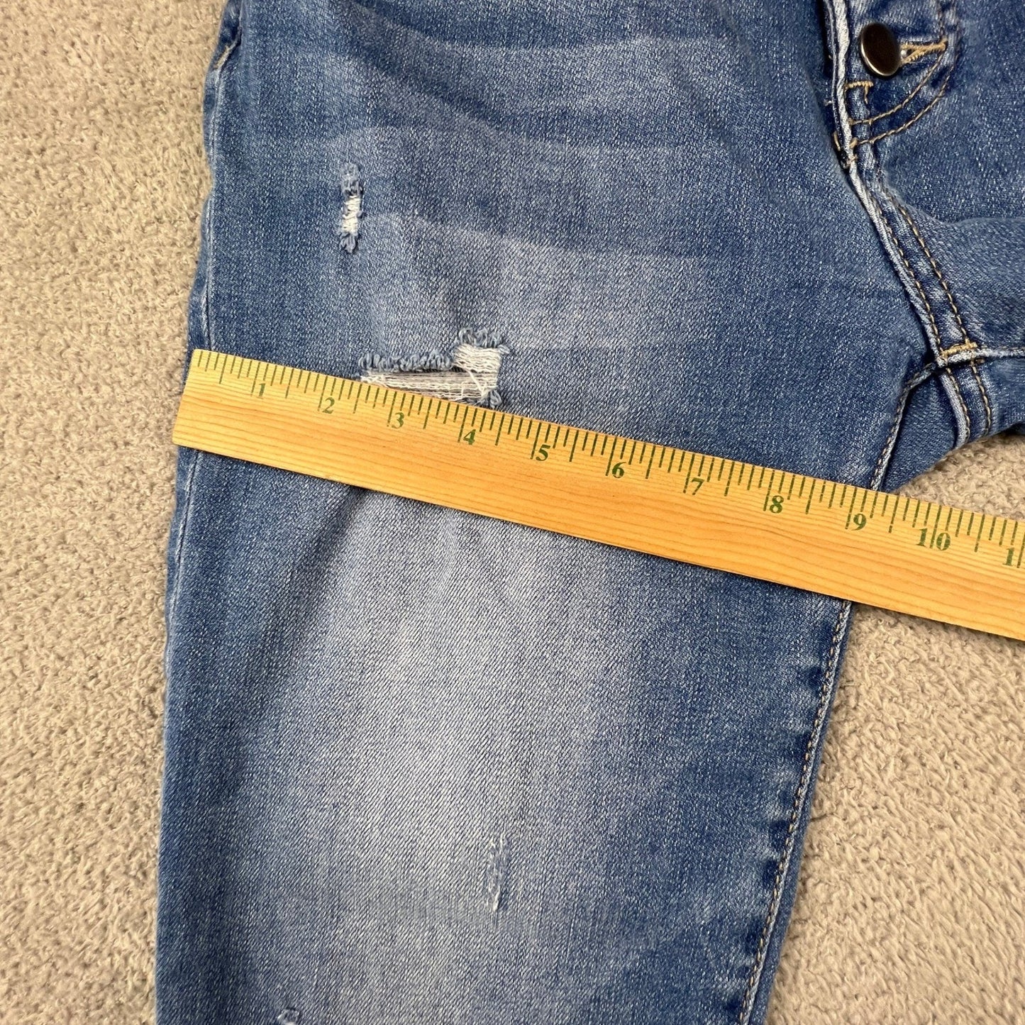 Kut from the Kloth Reese Straight Leg Jeans Womens 6 Blue Button Fly Distressed