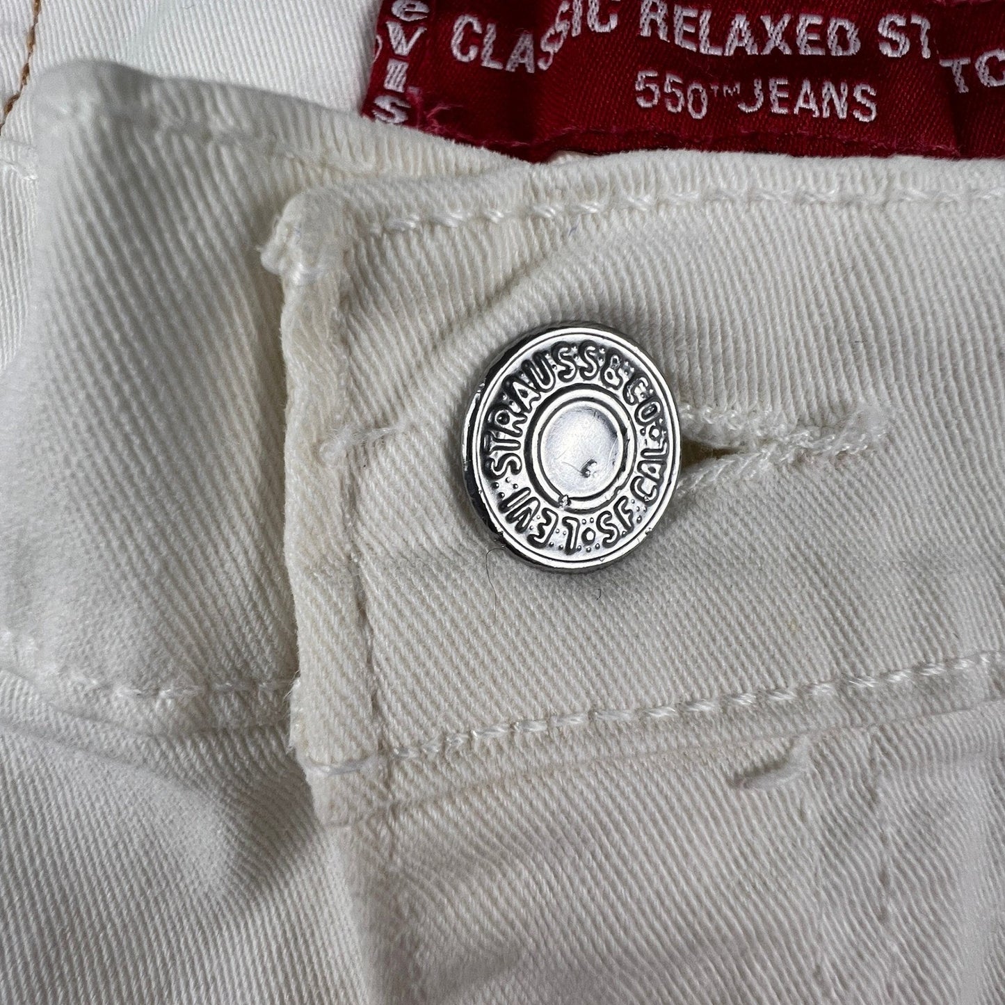 Levi's 550 Relaxed Fit Jeans Womens 10 White Stretch Tapered Leg High Rise Denim