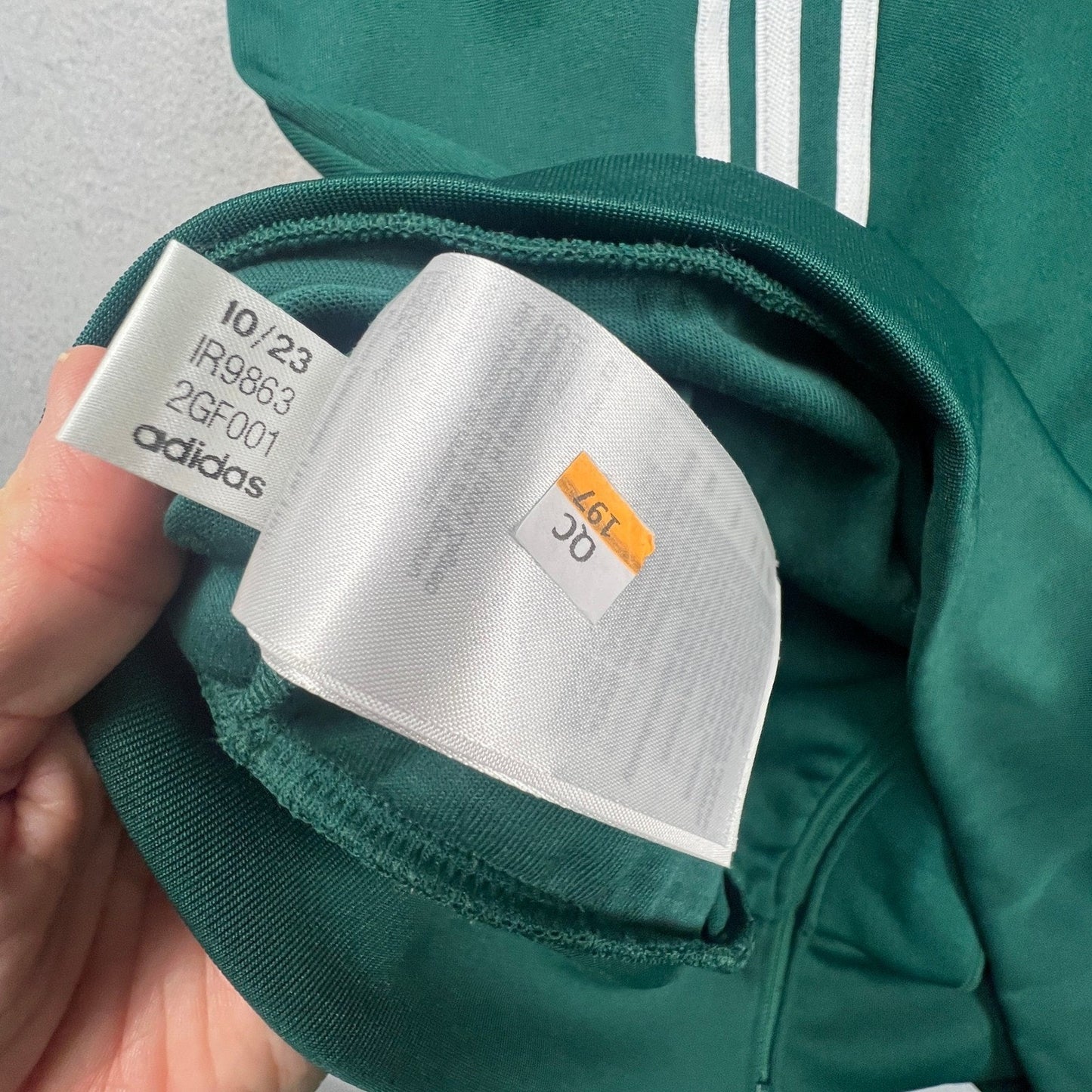 Adidas SST Track Top Mens XL Green 3-Stripe Full Zip Jacket IR9863 Originals