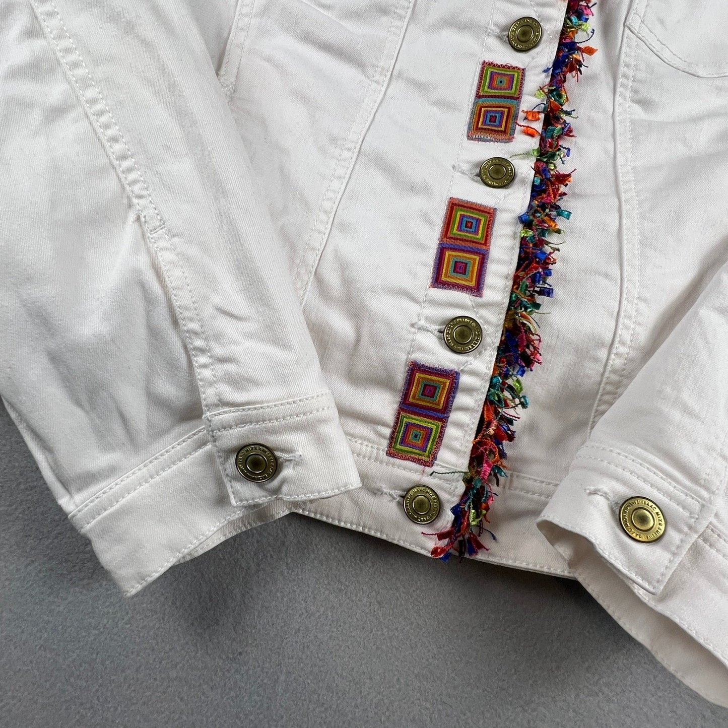 Isaac Mizrahi Live Denim Jacket Womens 16 White Embroidered Fringe Boho Festival