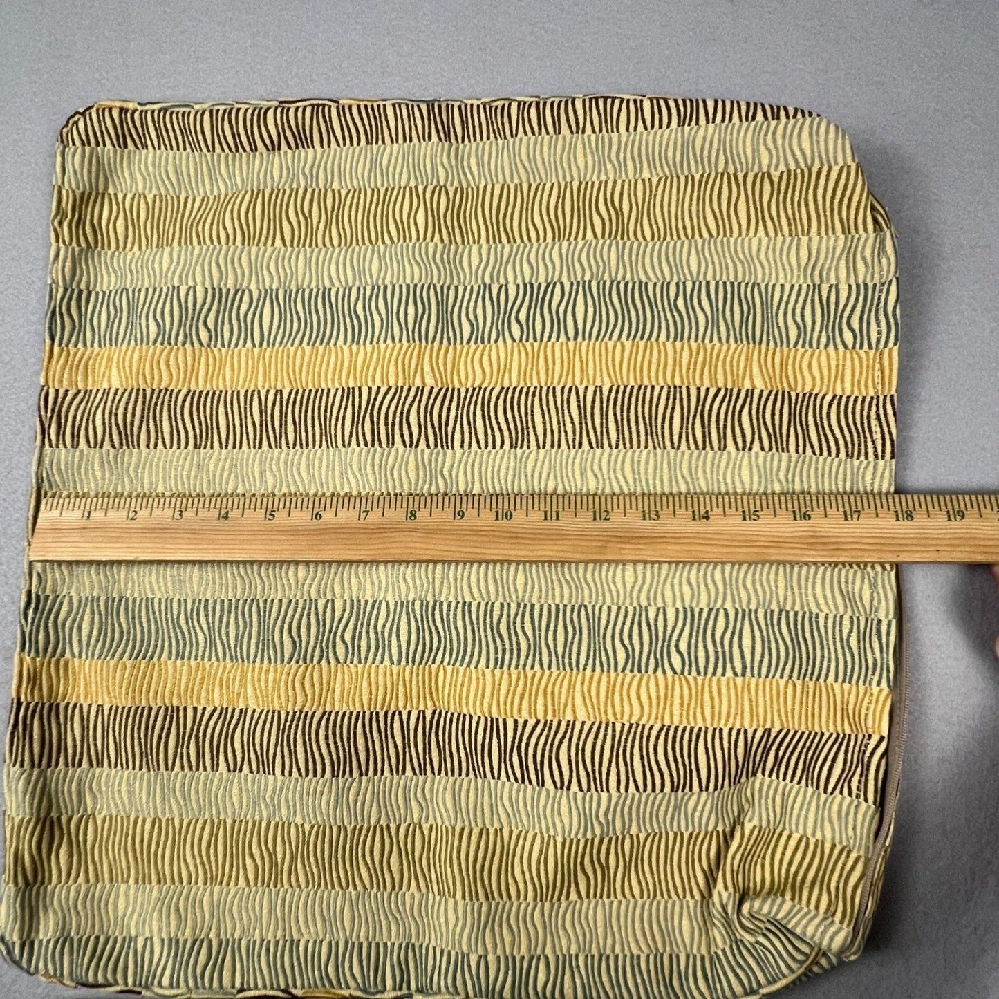 VTG Handmade Throw Pillow Covers Set of 2 18x18 Gold Tan Striped Grandmacore