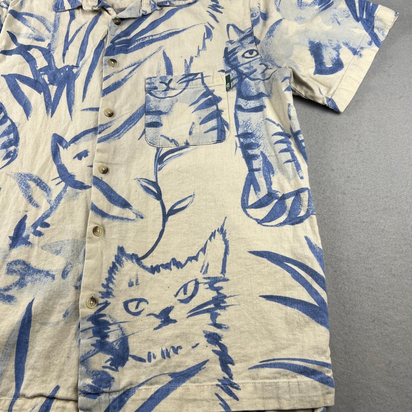 Urban Outfitters Cat Print Shirt Mens Medium Blue Cream Linen Blend Short Sleeve