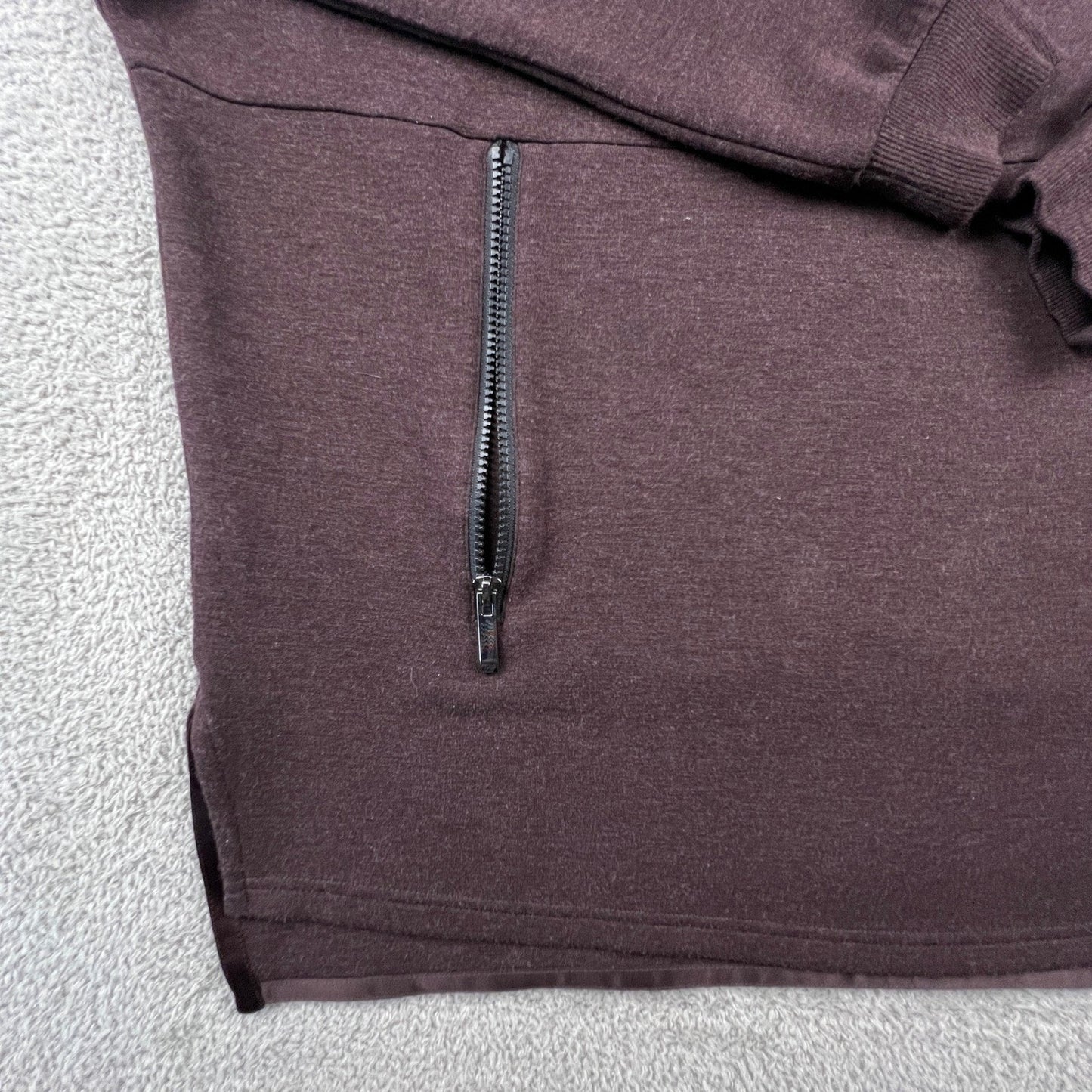 Varley Womens Oversized Sweatshirt Zipper Pocket Burgundy Plum Pullover Fashion