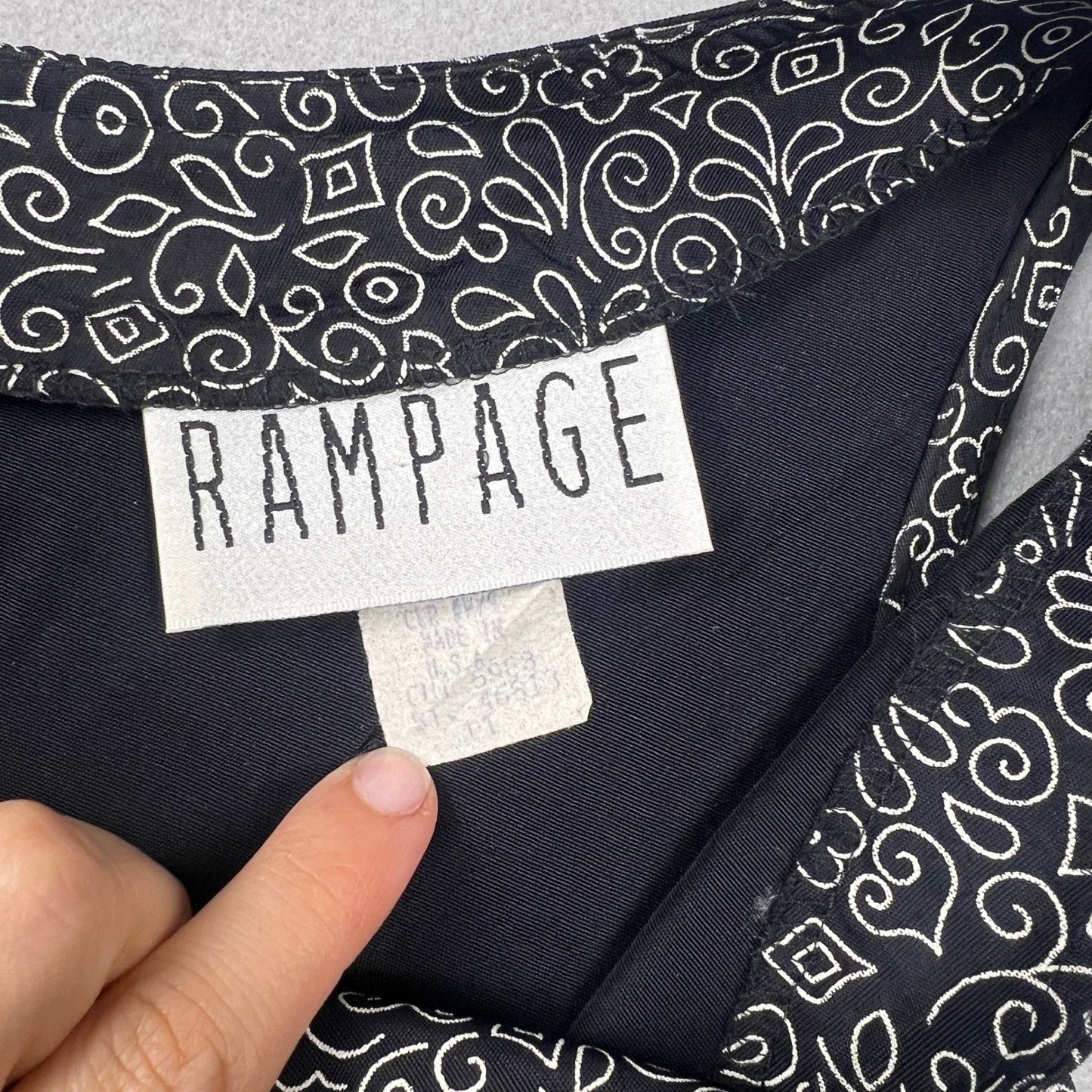 VTG 90s Rampage Mini Dress Womens 11 Black White Paisley Scroll Sleeveless