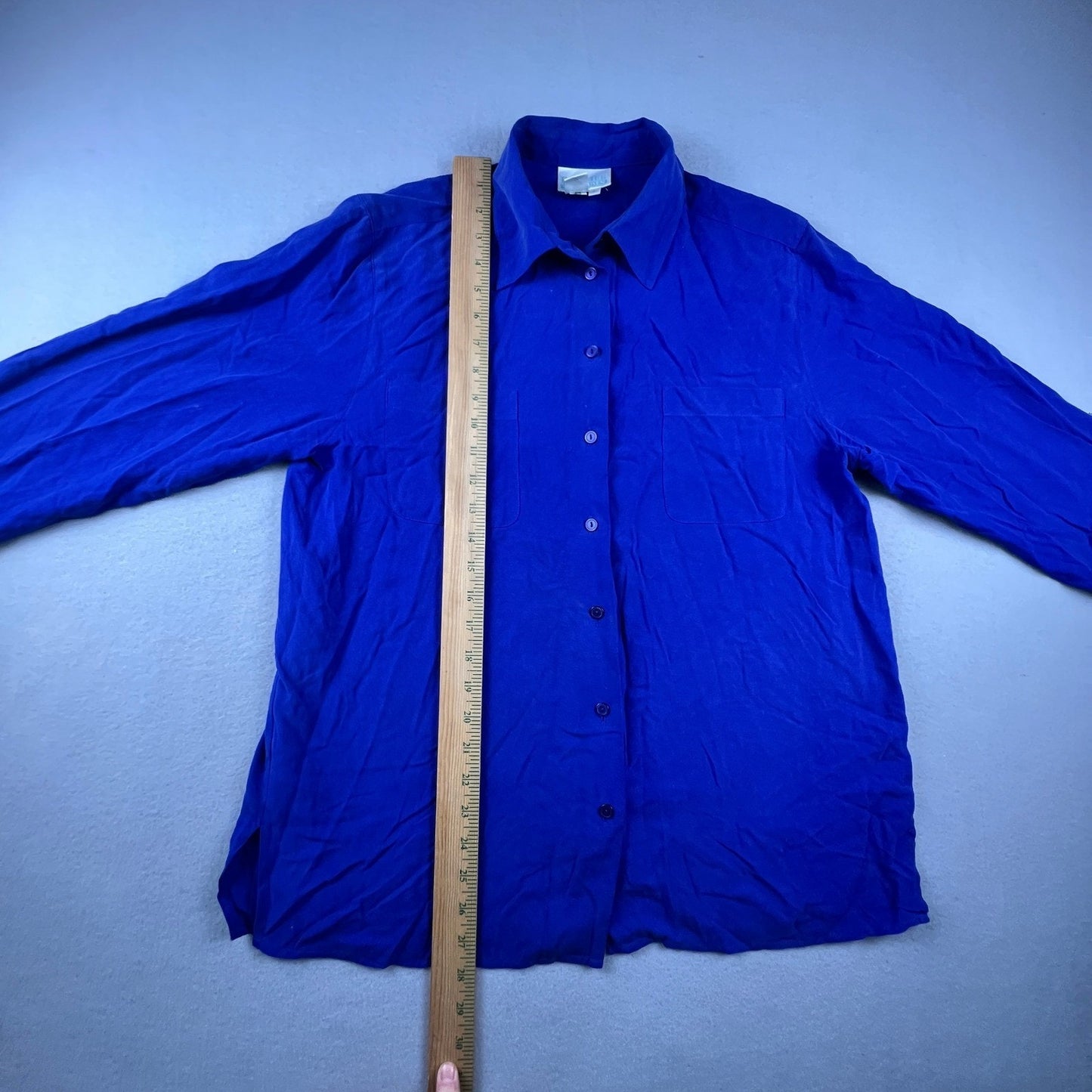 VTG Van Heusen Silk Button Up Shirt Womens Large Blue Long Sleeve Blouse Office Chic