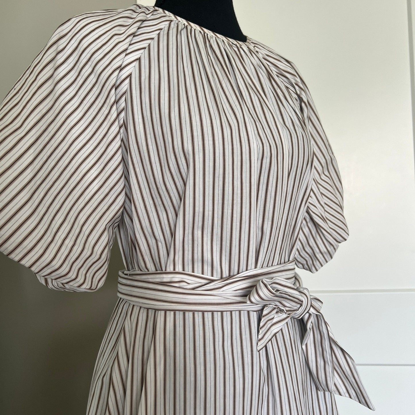 Minkpink Mini Dress Womens XS White Brown Striped Puff Sleeve Tiered Boho Summer