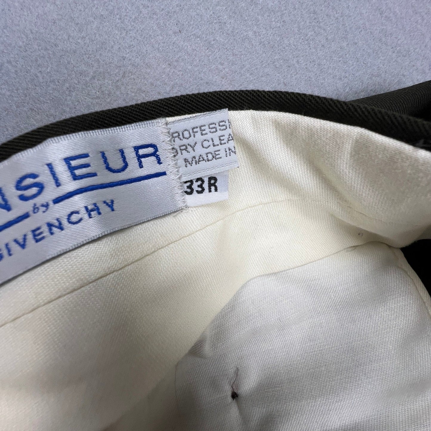 Monsieur by Givenchy Dress Pants Mens 33 Olive Green Pleated Cuffed Vintage Luxe