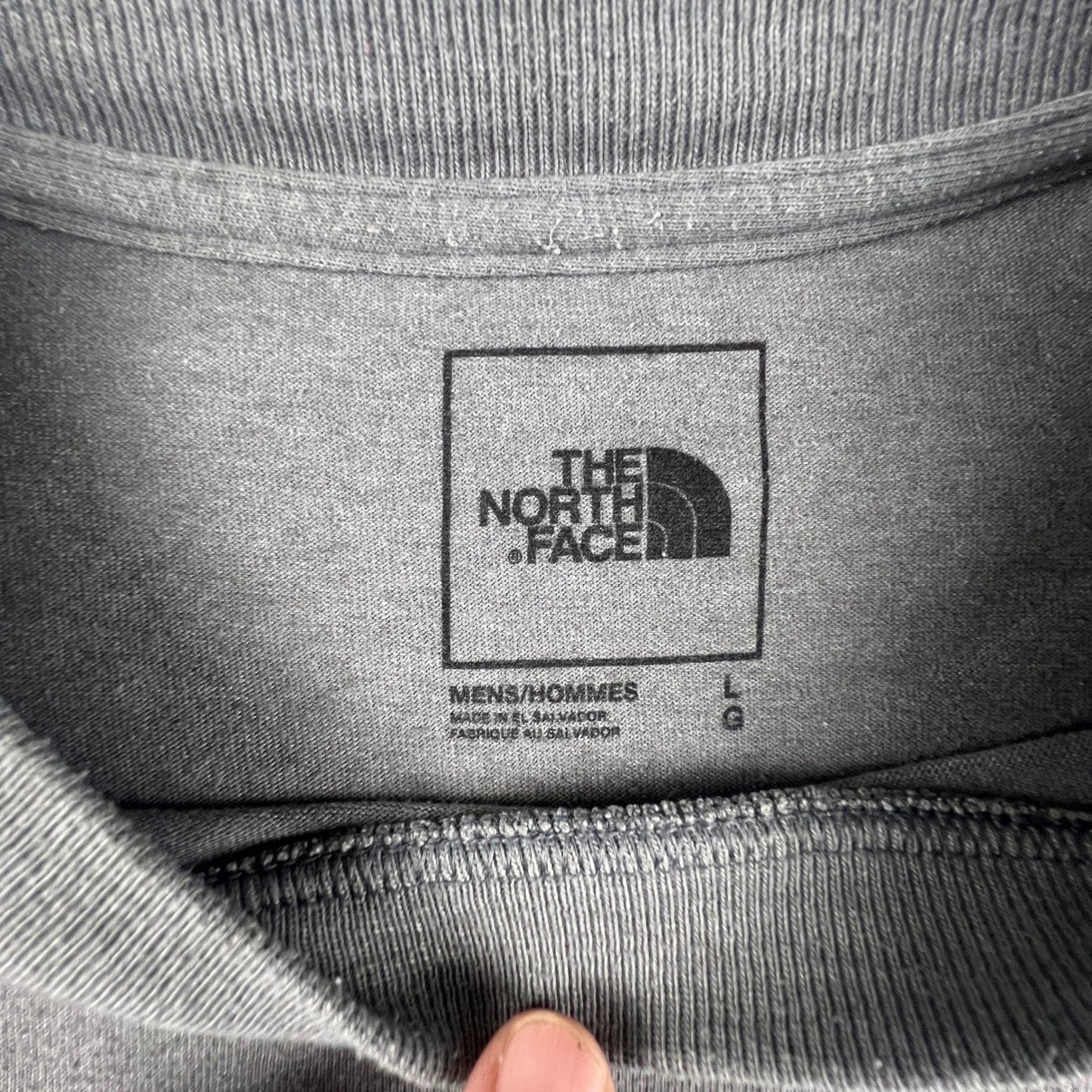 The North Face T-Shirt Mens Large Gray Logo Patch Short Sleeve Gorpcore Casual