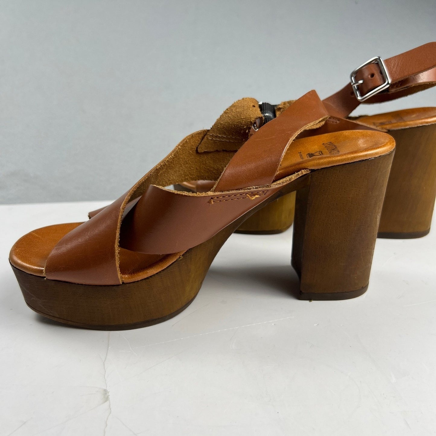 Brown Leather Wood Block Heel Boho Retro Platform Sandals Made in Italy Size 7