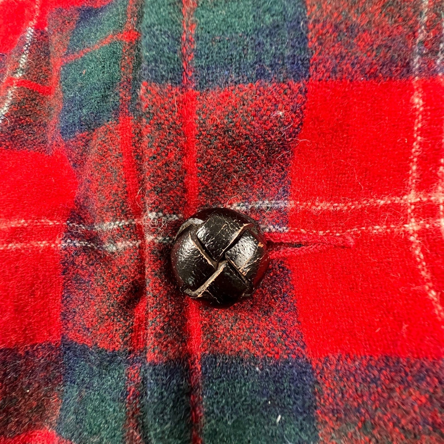 Pendleton Wool Blazer Jacket Mens Large Red Plaid Virgin Wool Vintage Outdoor