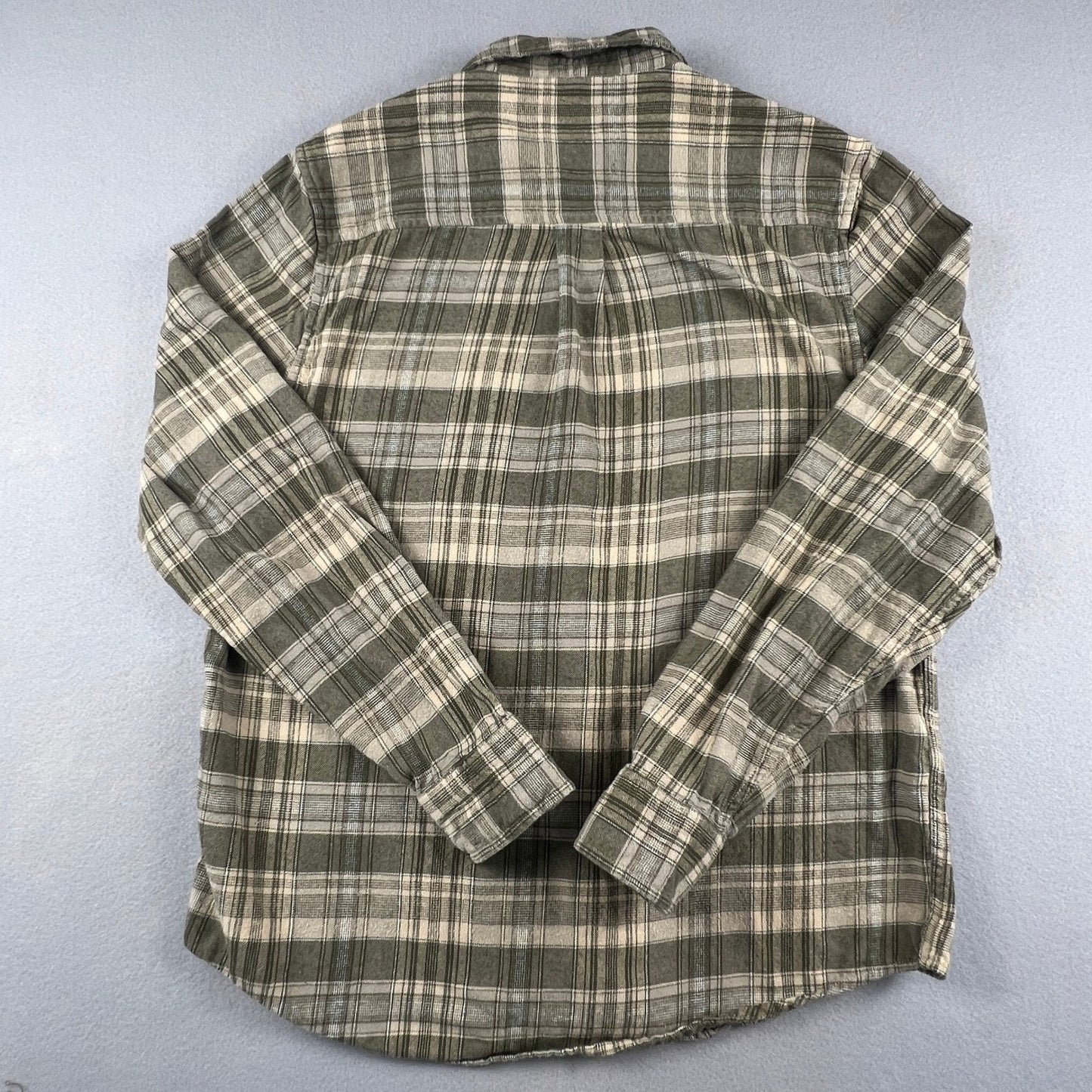 14th & Union Plaid Button Down Mens Size Medium Olive Green Cotton Flannel Style