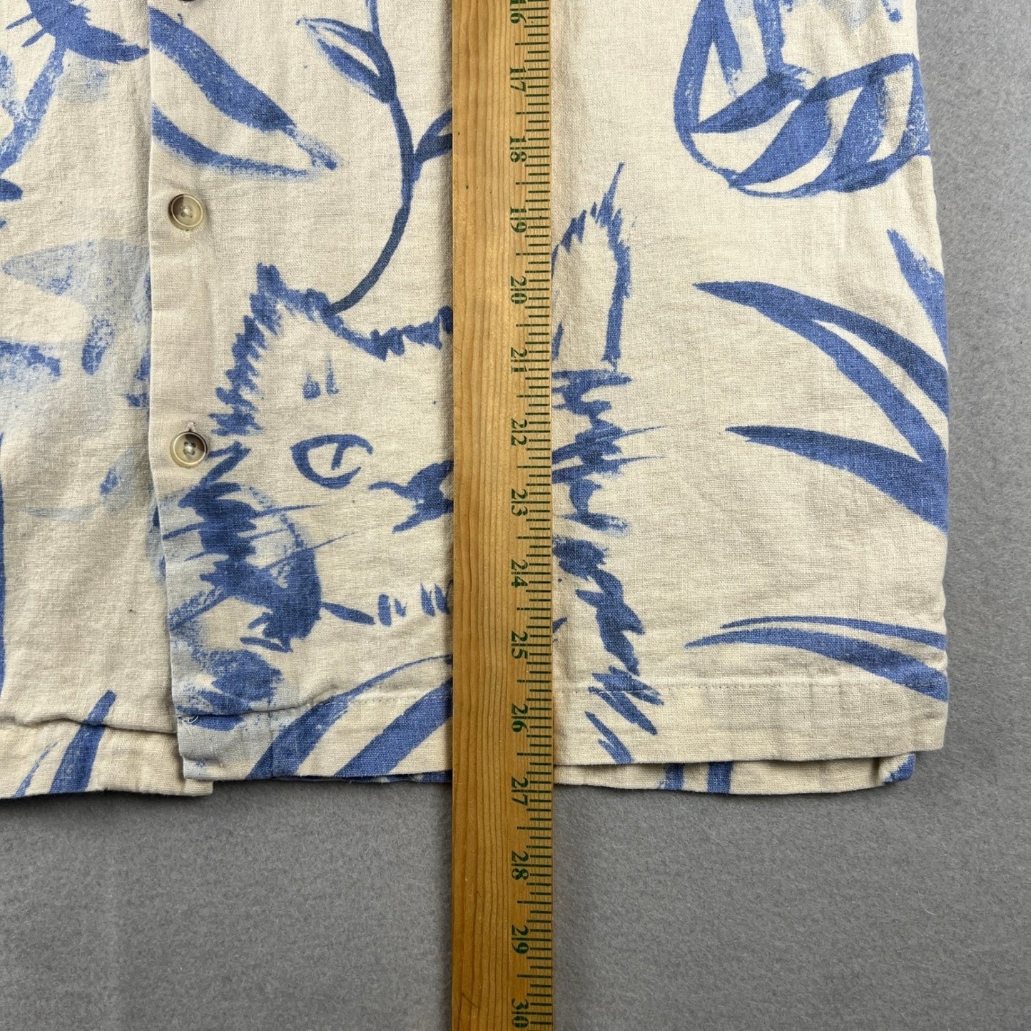 Urban Outfitters Cat Print Shirt Mens Medium Blue Cream Linen Blend Short Sleeve