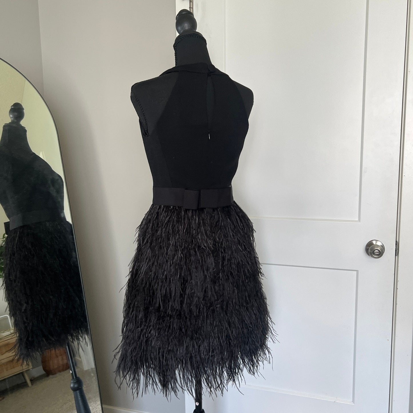 Milly Mini Dress Womens 2 Feather Black Halter Sleeveless Cocktail Party Glam