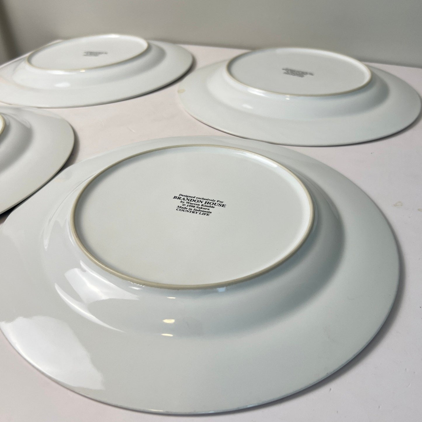 Sakura Dinner Plates Warren Kimble Brandon House 10.75" White Folk Art Farmhouse