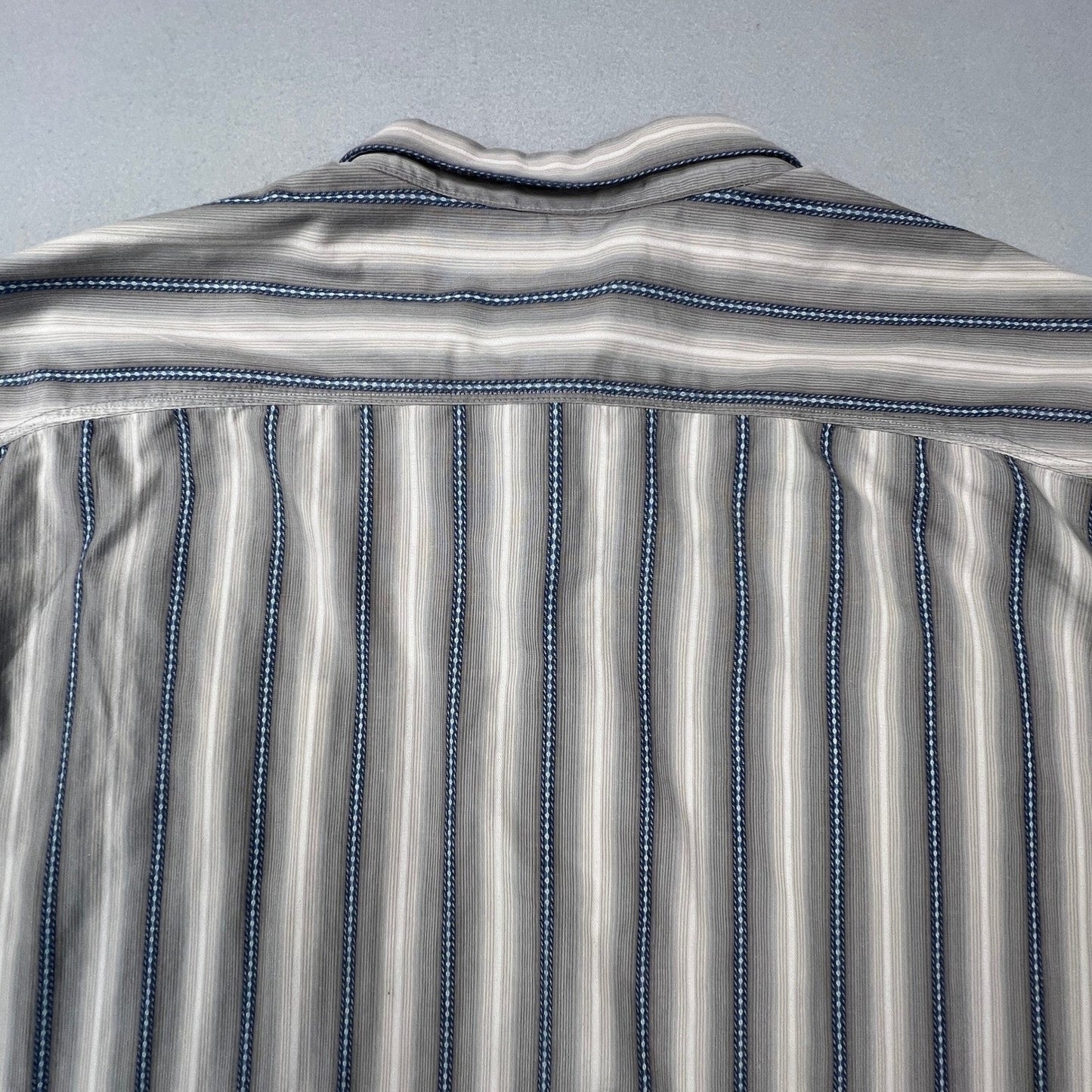 KUHL Button Down Shirt Mens XXL Grey Blue Striped Short Sleeve Outdoor Hiking