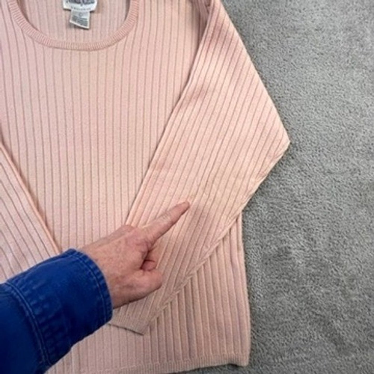 Neiman Marcus 100% Cashmere Crewneck Sweater Womens Pink Size Large Quite luxury