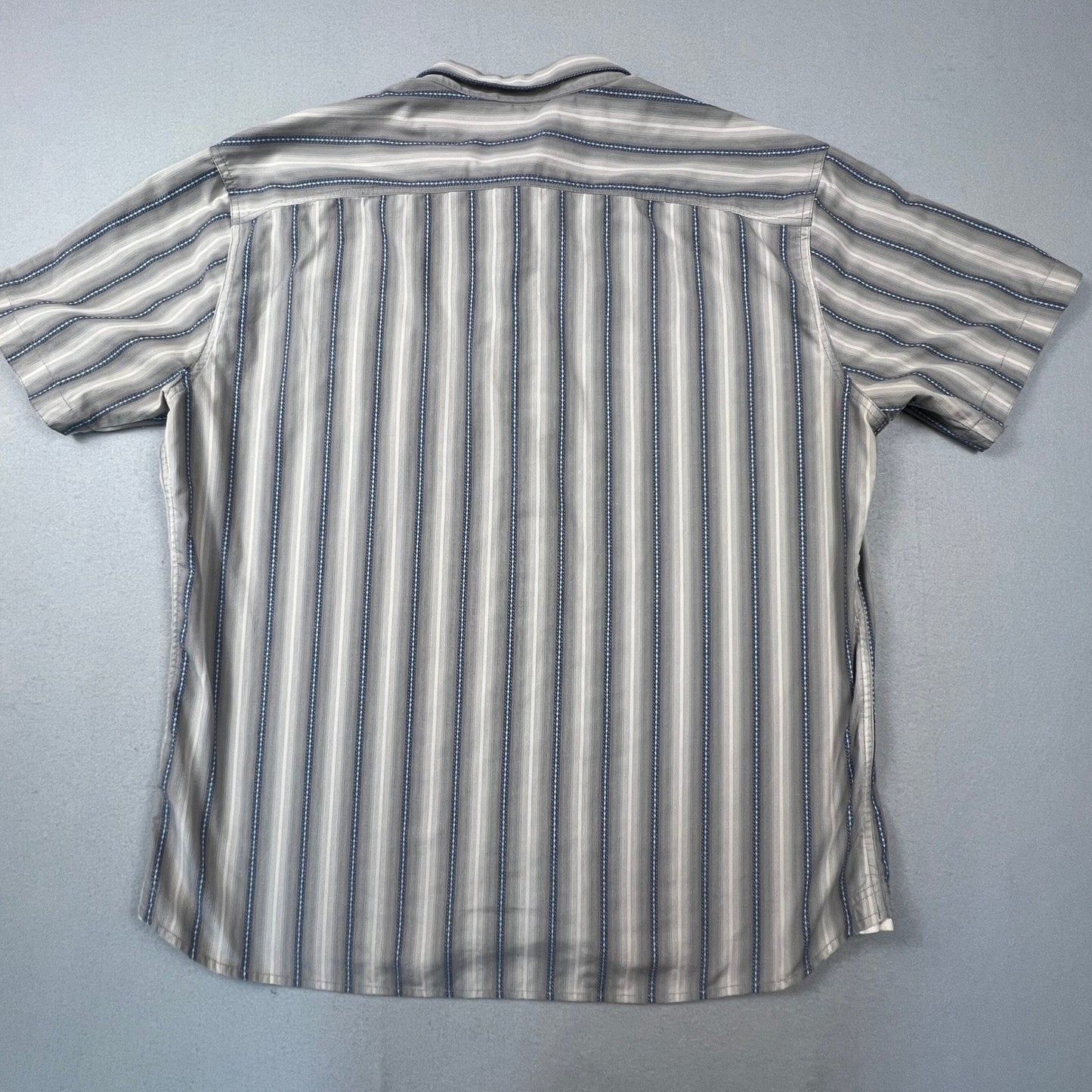 KUHL Button Down Shirt Mens XXL Grey Blue Striped Short Sleeve Outdoor Hiking