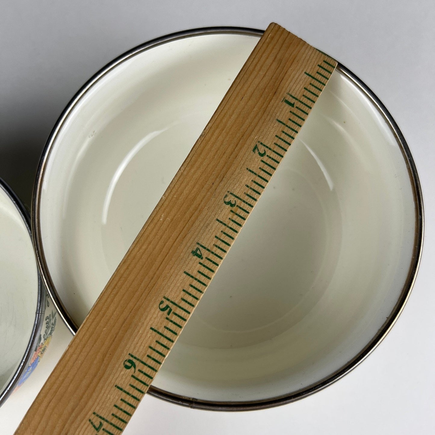 VTG Bowls M. Kamenstein Enamel Set of 2 Floral 1982 Kitchenware Grandamcore