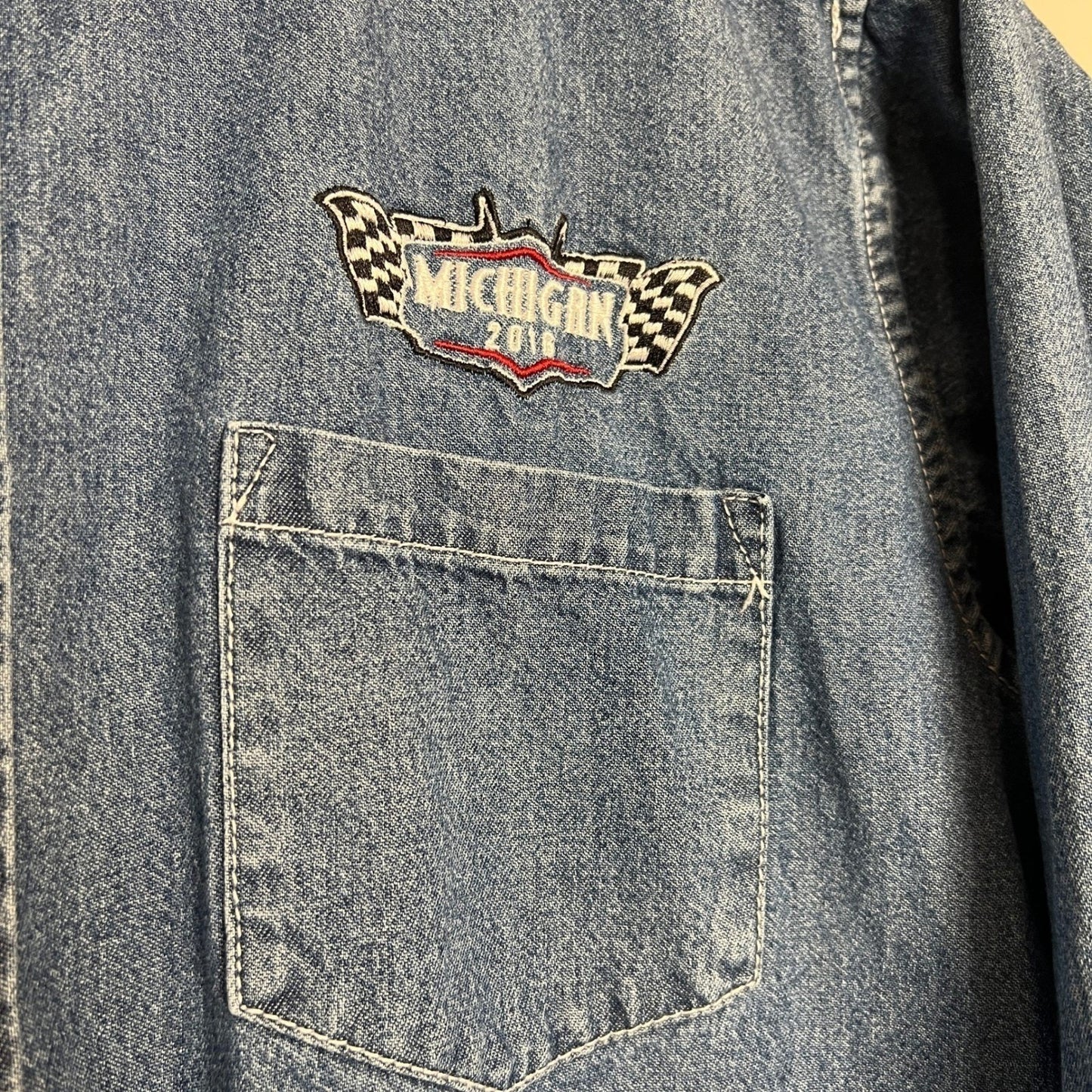 Vintage Michigan 2016 Womens Extra Large Denim Button Down George & Martha Shirt