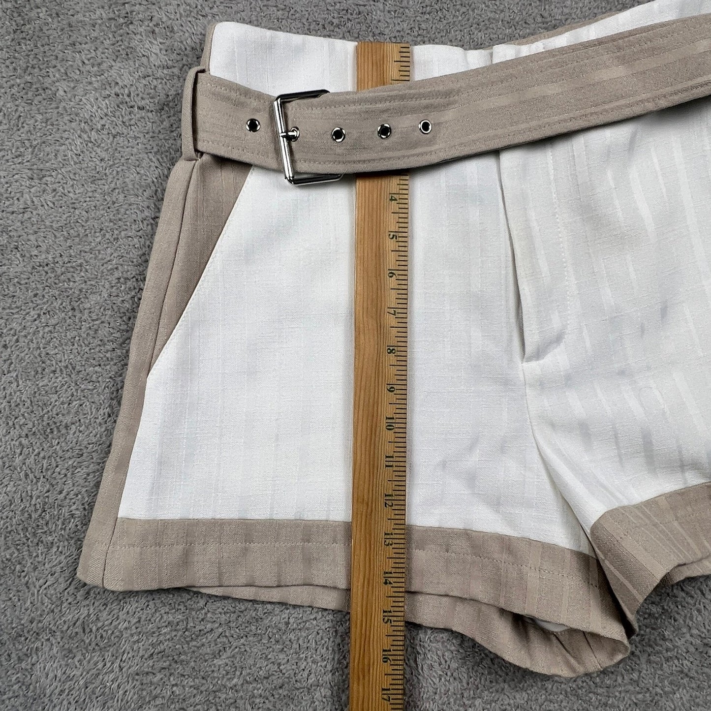 Lily Belted Shorts Womens 6 White Beige High Waist Summer Chic Colorblock