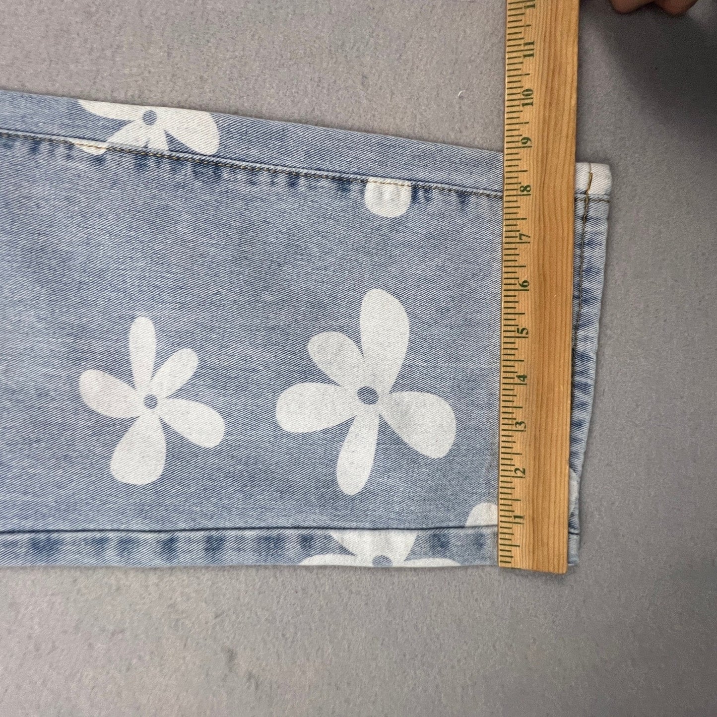 Straight Leg Retro Boho Daisy Print Jeans Womens 27 Light Blue Floral