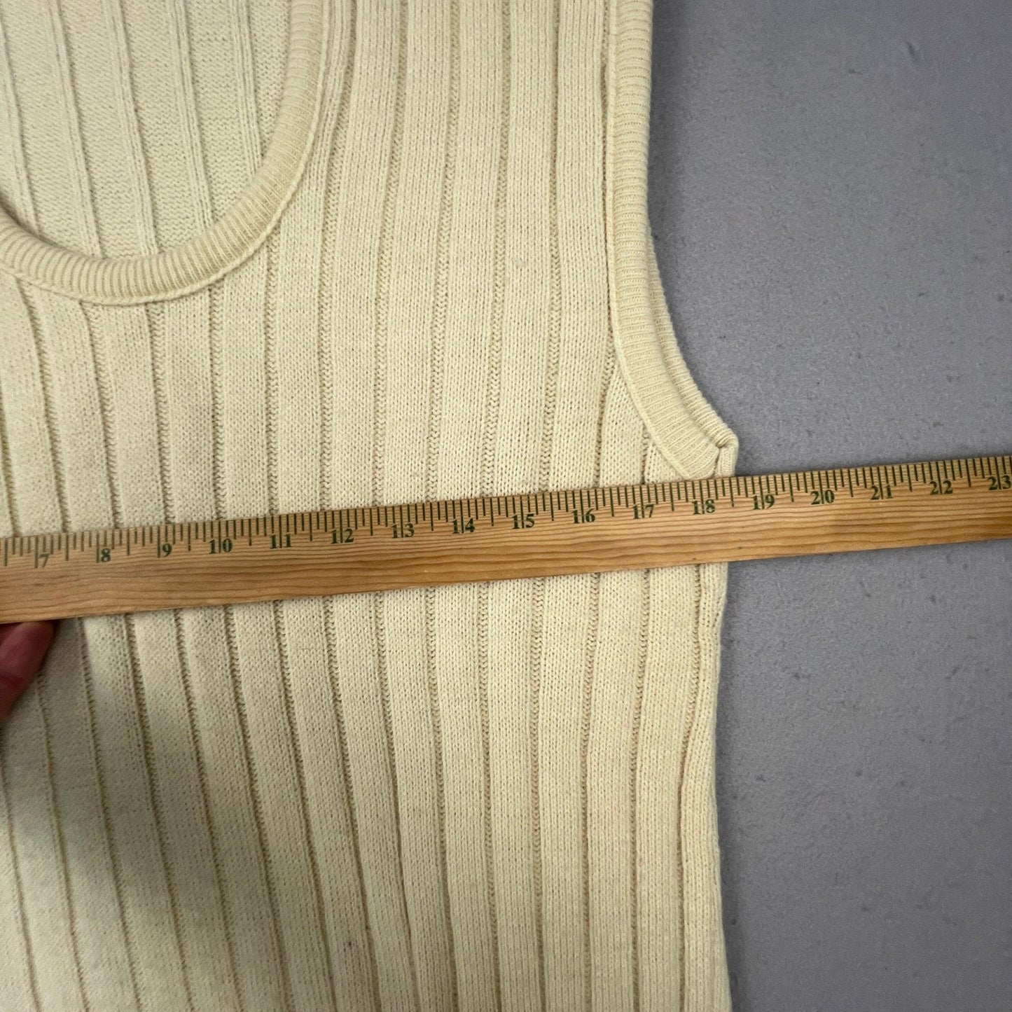 VTG 70s Retro Sweater Vest Women Large Cream Ribbed Knit Wintuk Orlon Brentwood
