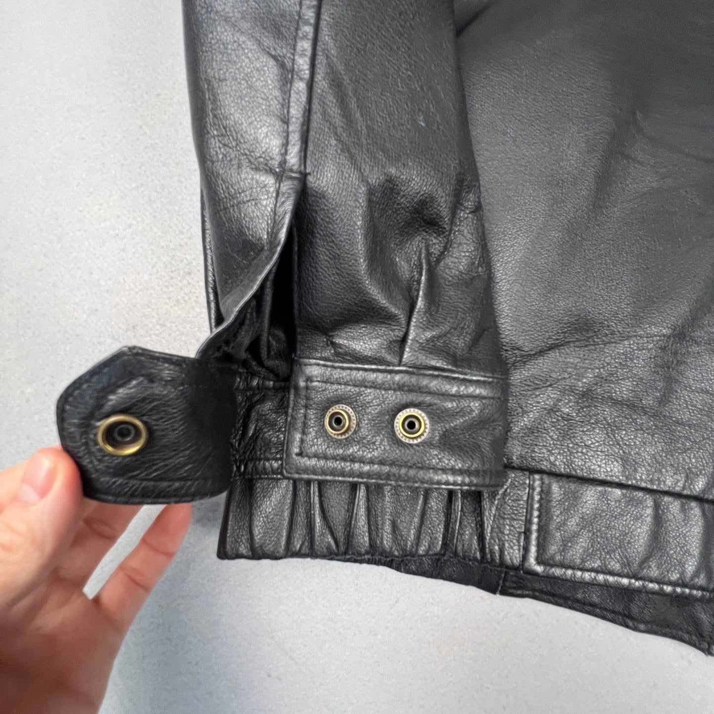 VTG Covington Leather Bomber Jacket Mens L Full Zip Classic Outerwear Gorpcore
