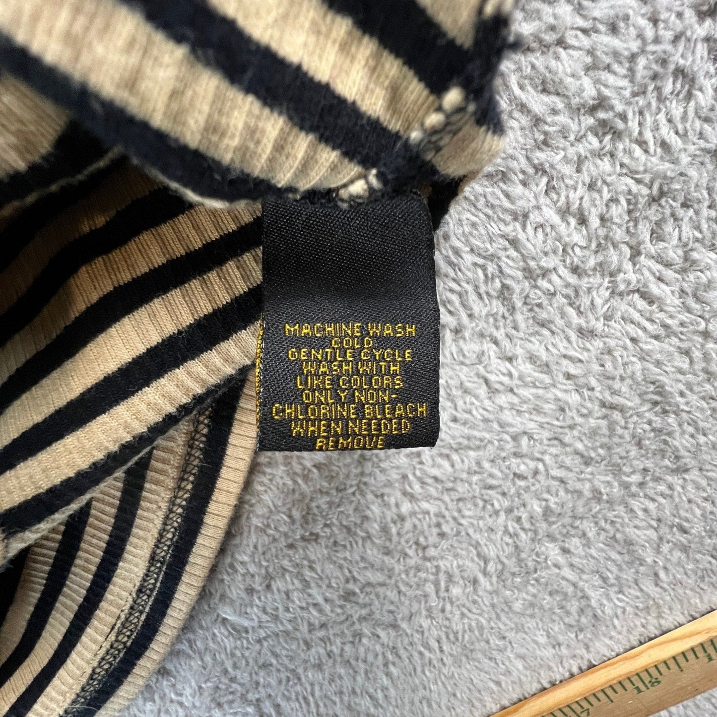 Lauren Ralph Lauren Henley Top Womens Medium Tan Navy Striped Ribbed Knit Preppy