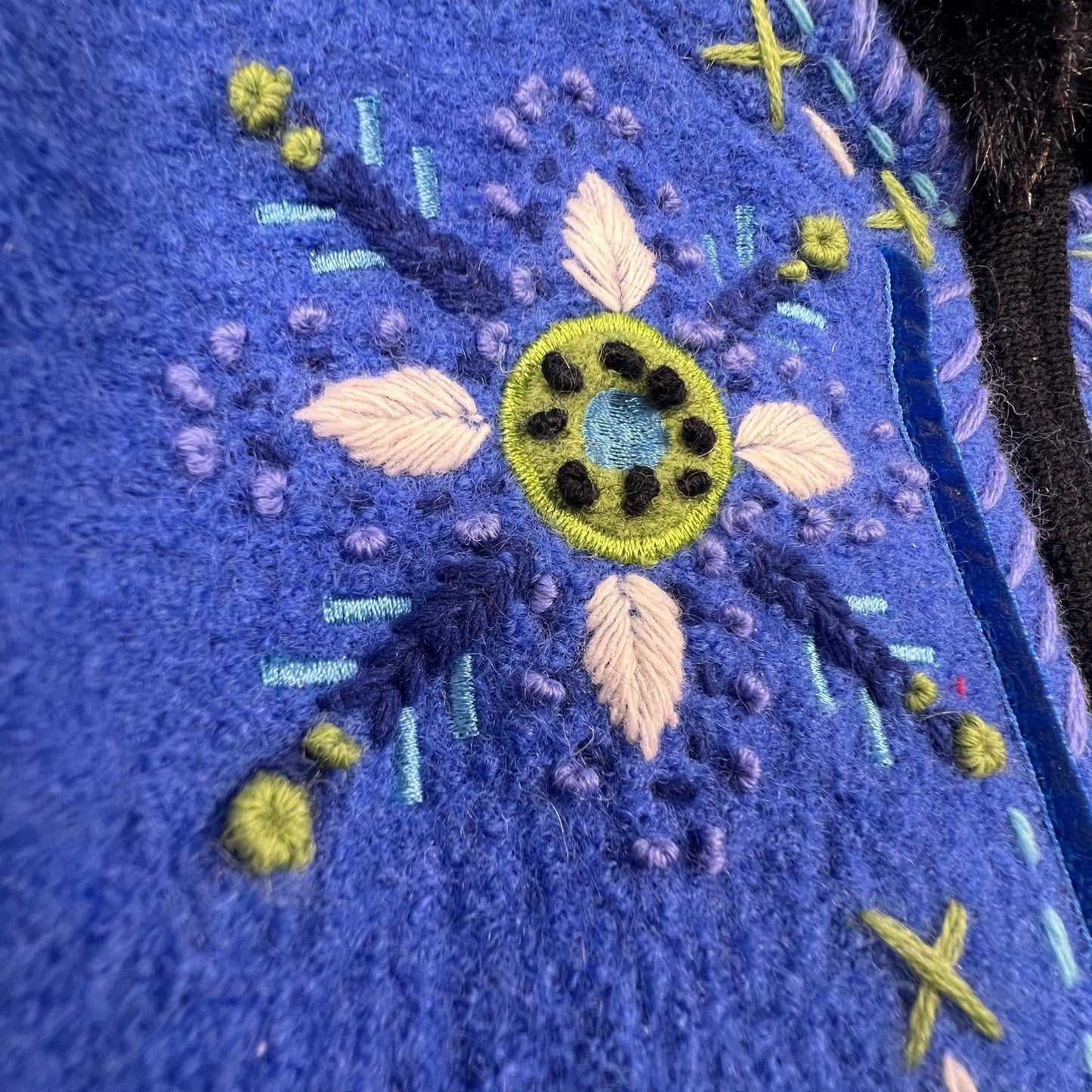 Carson Wool Embroidered Jacket Womens Small Blue Faux Fur Trim Boho Folk Art