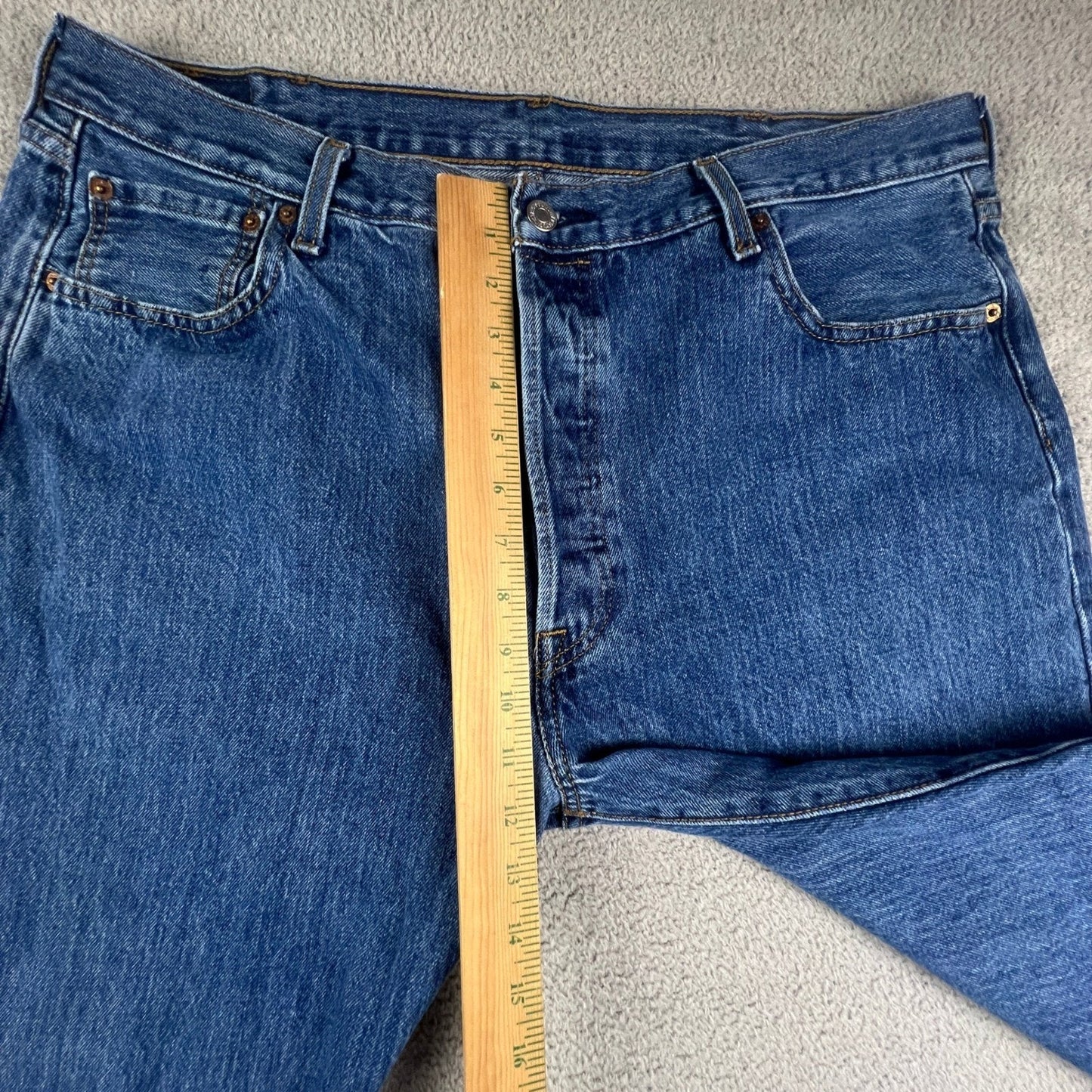 Levis 501 Original Fit Mens Jeans Blue Straight Leg Denim W40 L32 Classic Biker