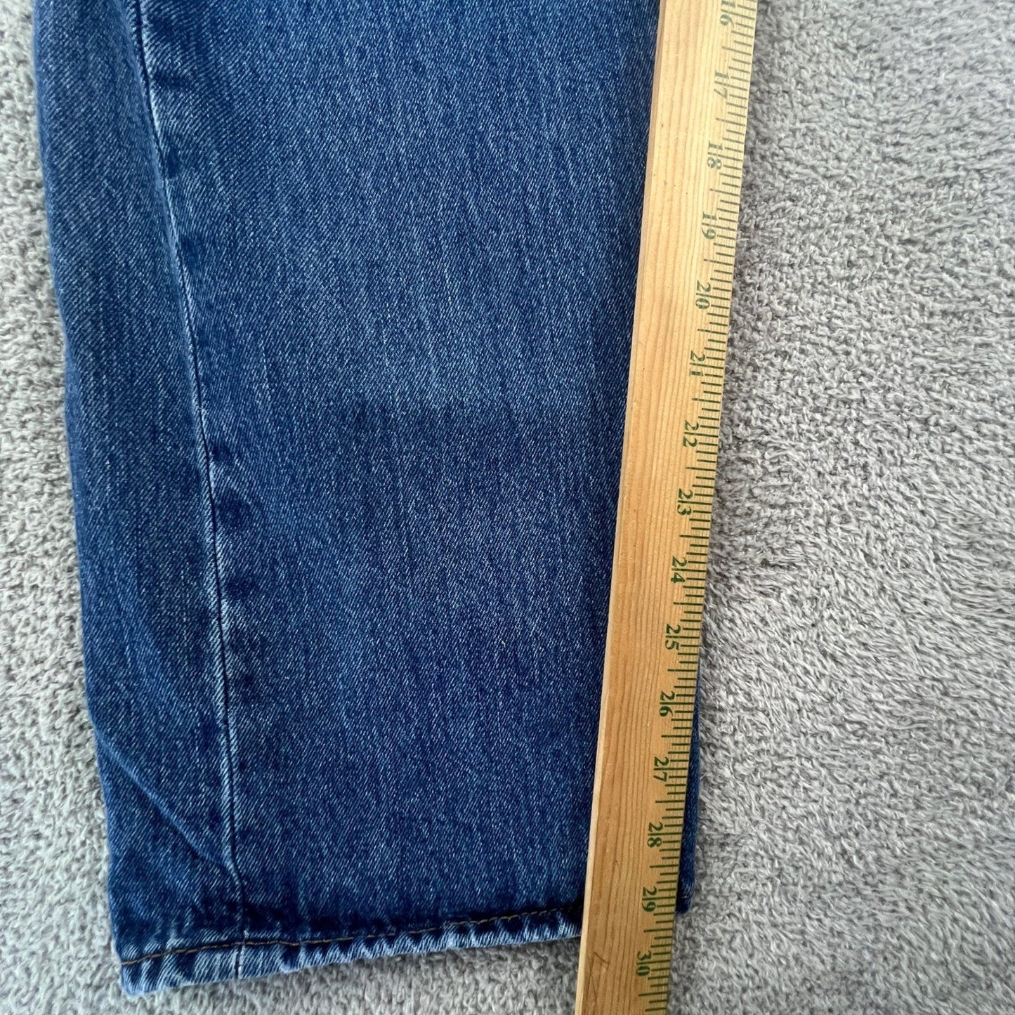 Levis 501 Original Fit Mens Jeans Blue Straight Leg Denim W40 L32 Classic Biker