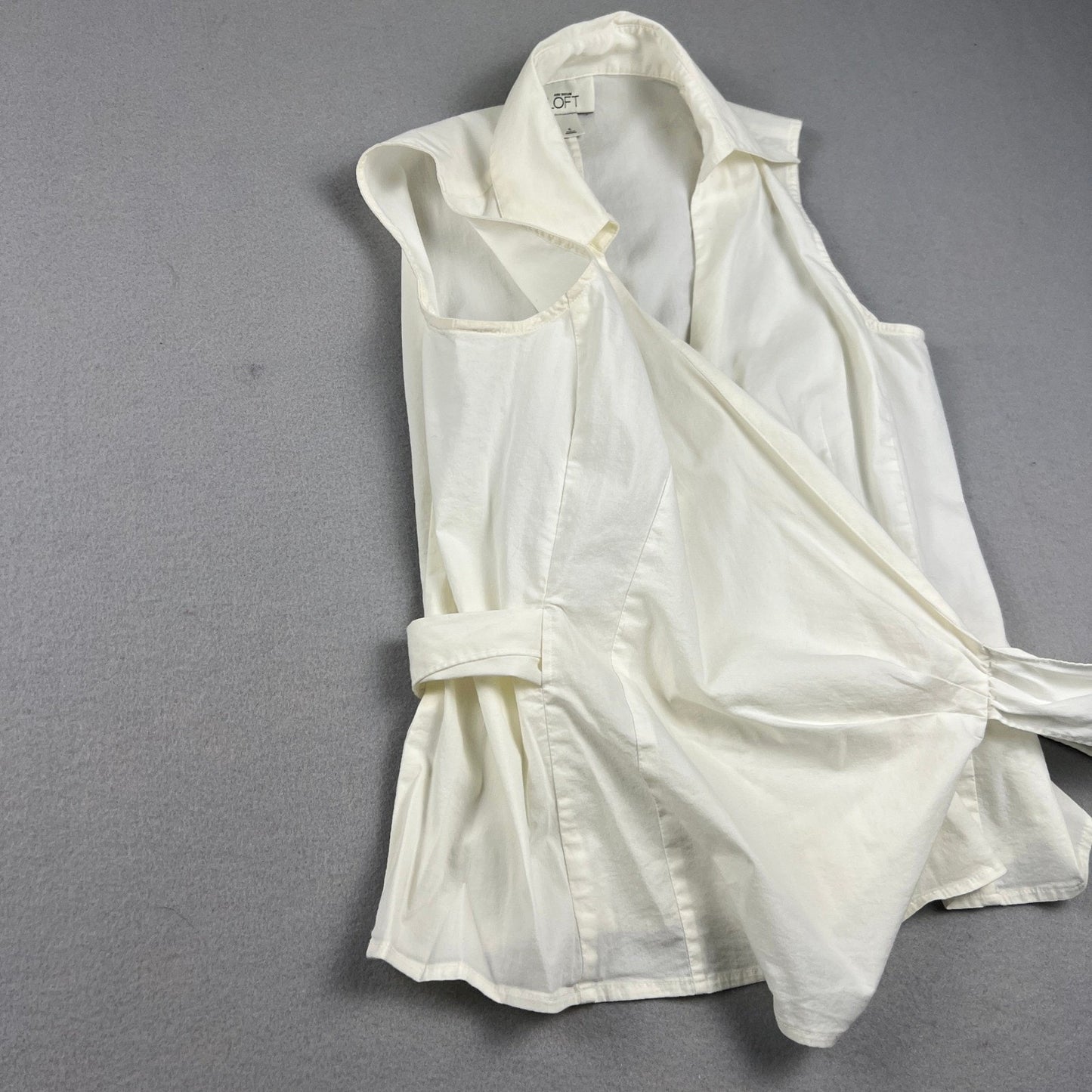 Ann Taylor Loft Wrap Blouse Womens 8 White Sleeveless Collared Side Tie Casual