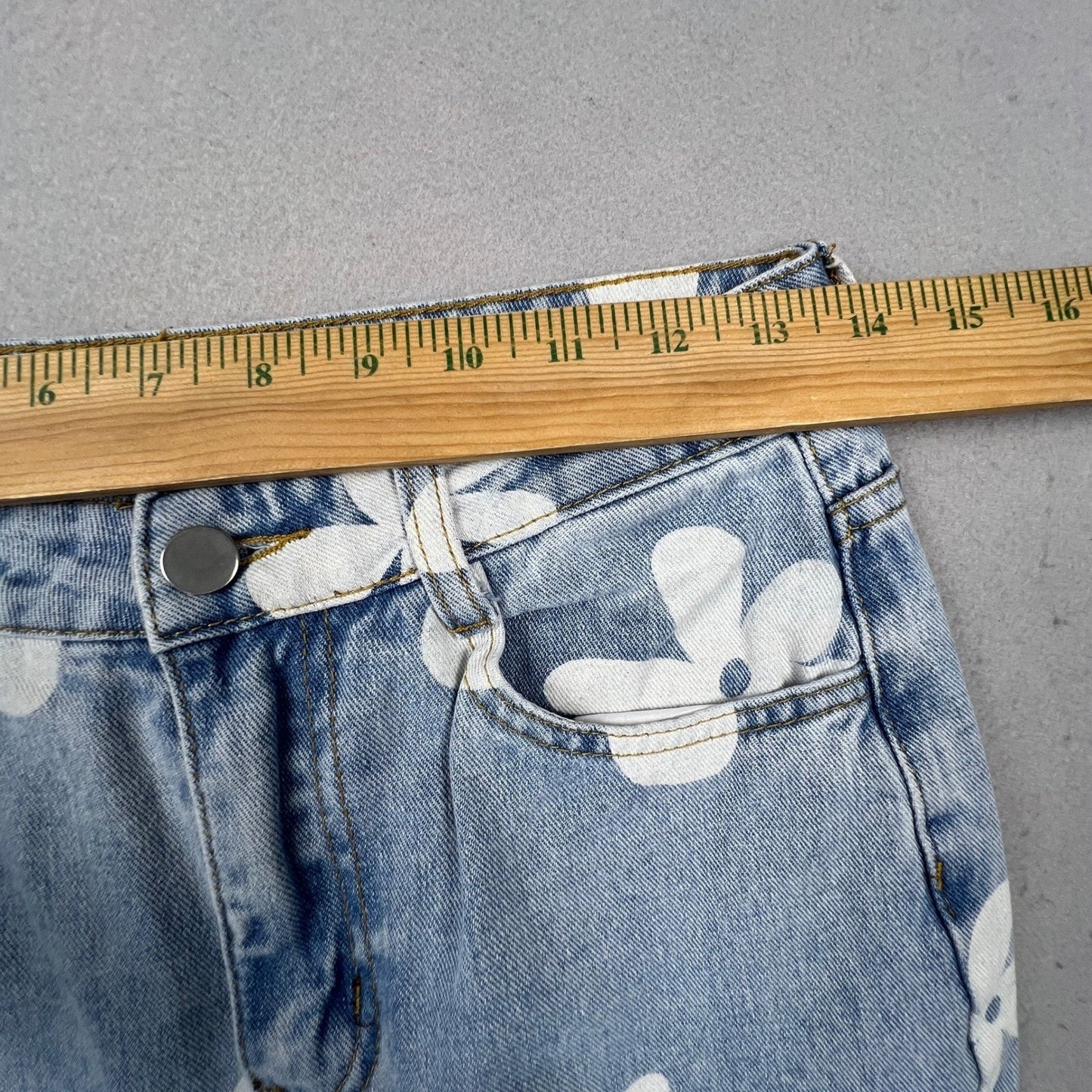 Straight Leg Retro Boho Daisy Print Jeans Womens 27 Light Blue Floral