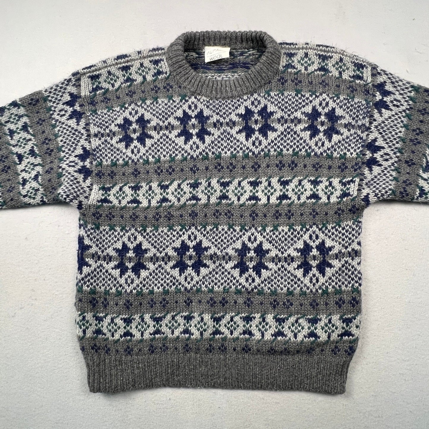 Vintage Alpaca Wool Sweater Mens Medium Gray Fair Isle Snowflake Knit Peru Boho