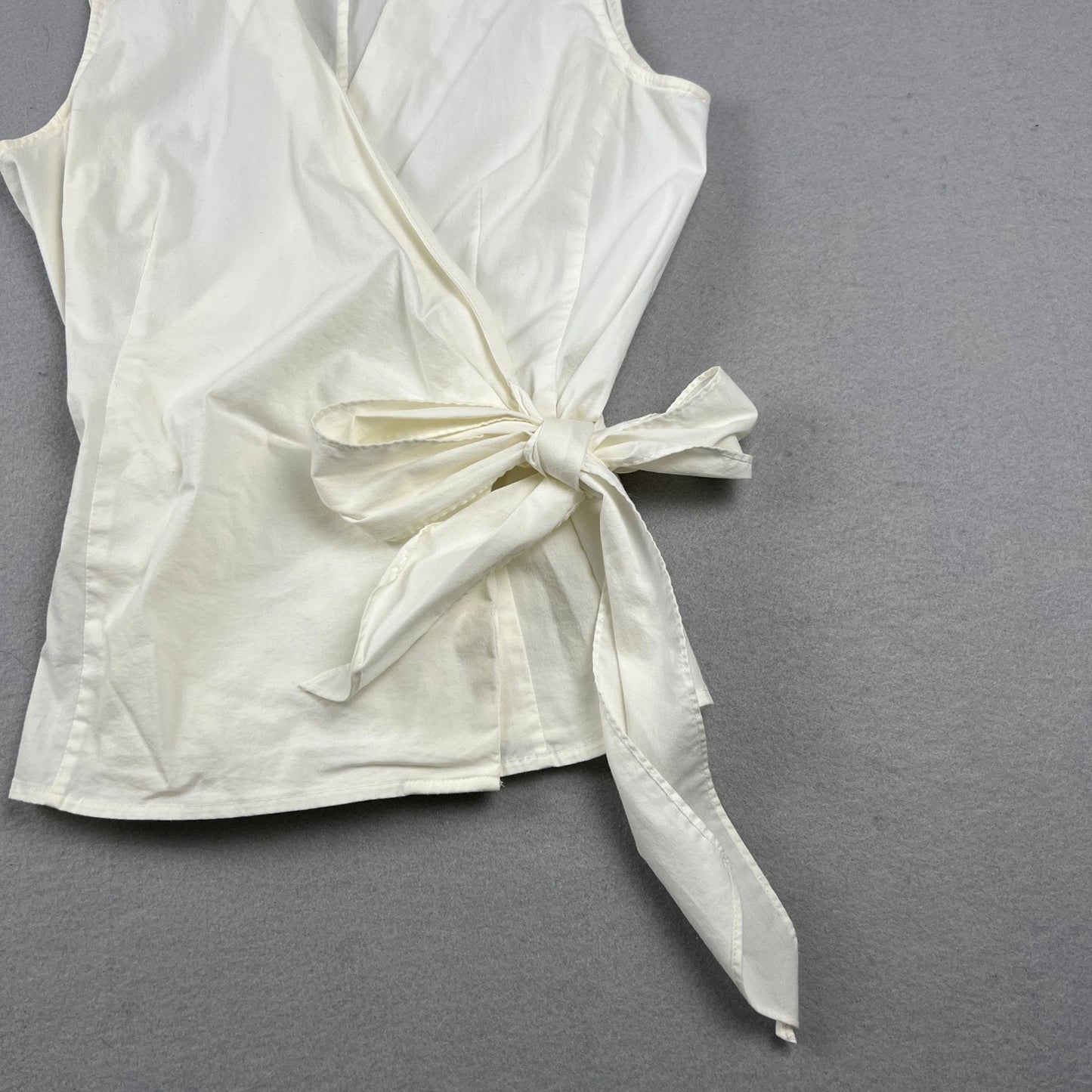 Ann Taylor Loft Wrap Blouse Womens 8 White Sleeveless Collared Side Tie Casual