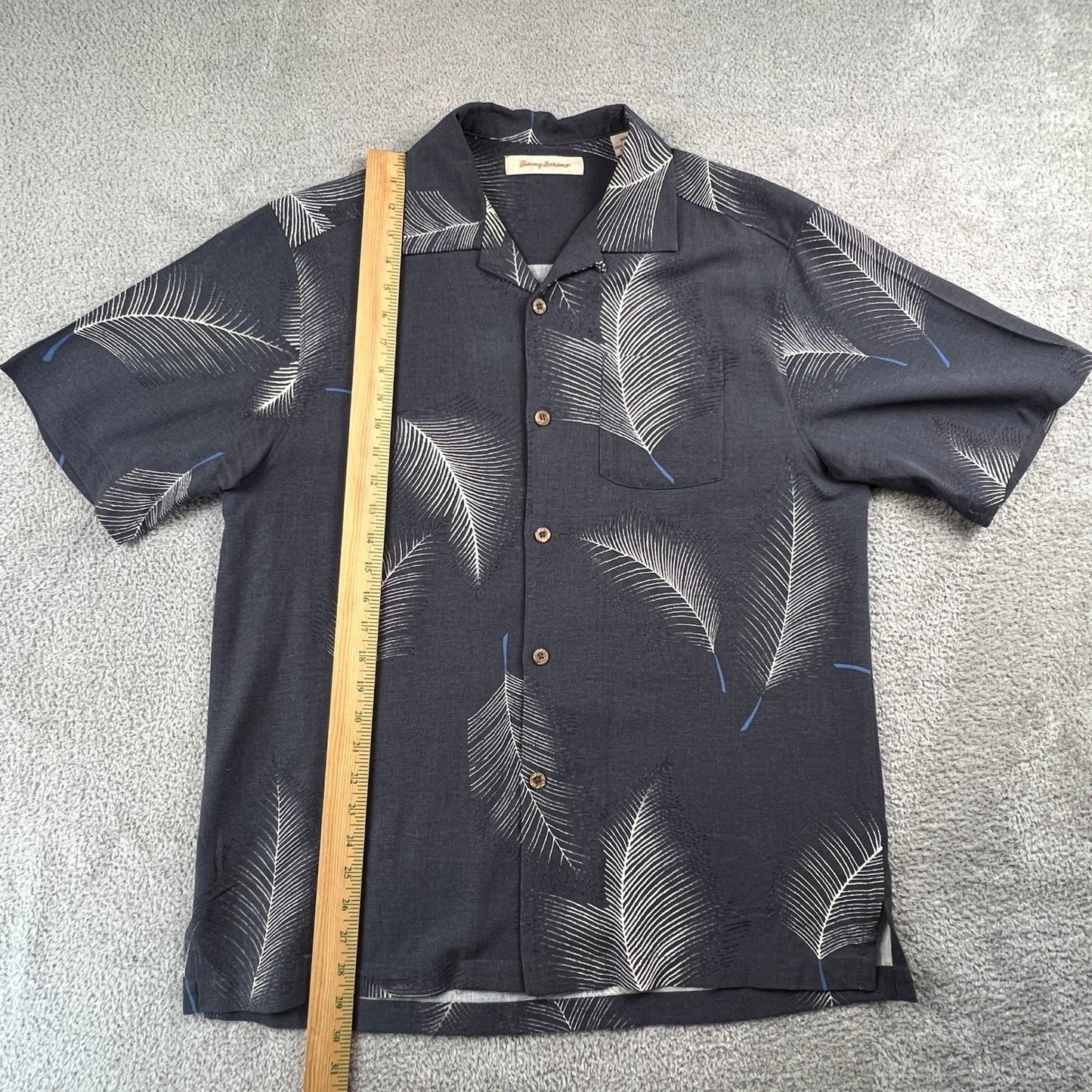 Tommy Bahama Silk Camp Shirt Mens M Navy Blue Tropical Aloha Island Resort Coast