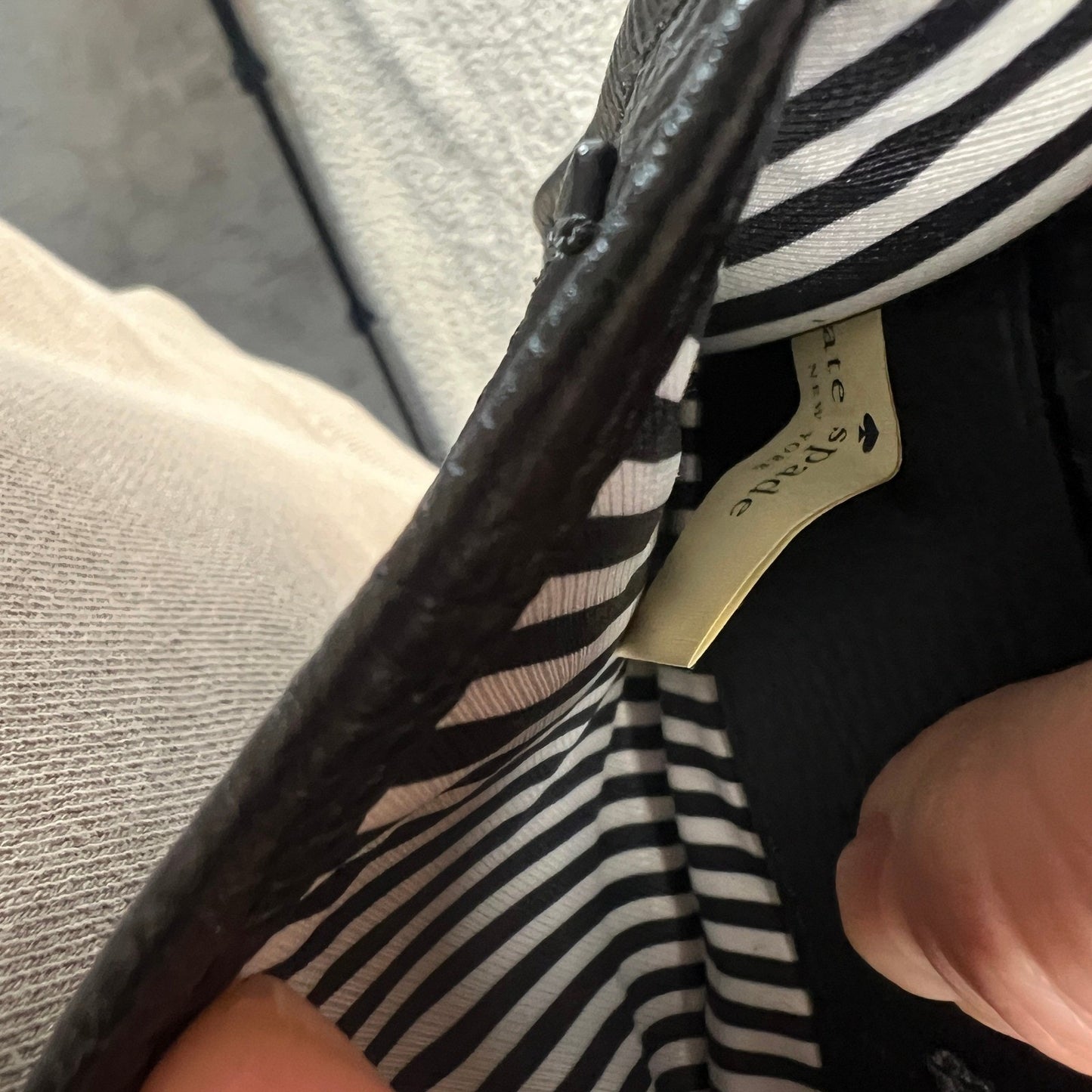 Kate Spade Black Pebbled Leather Crossbody Bag Gold Chain Strap Clutch Wallet