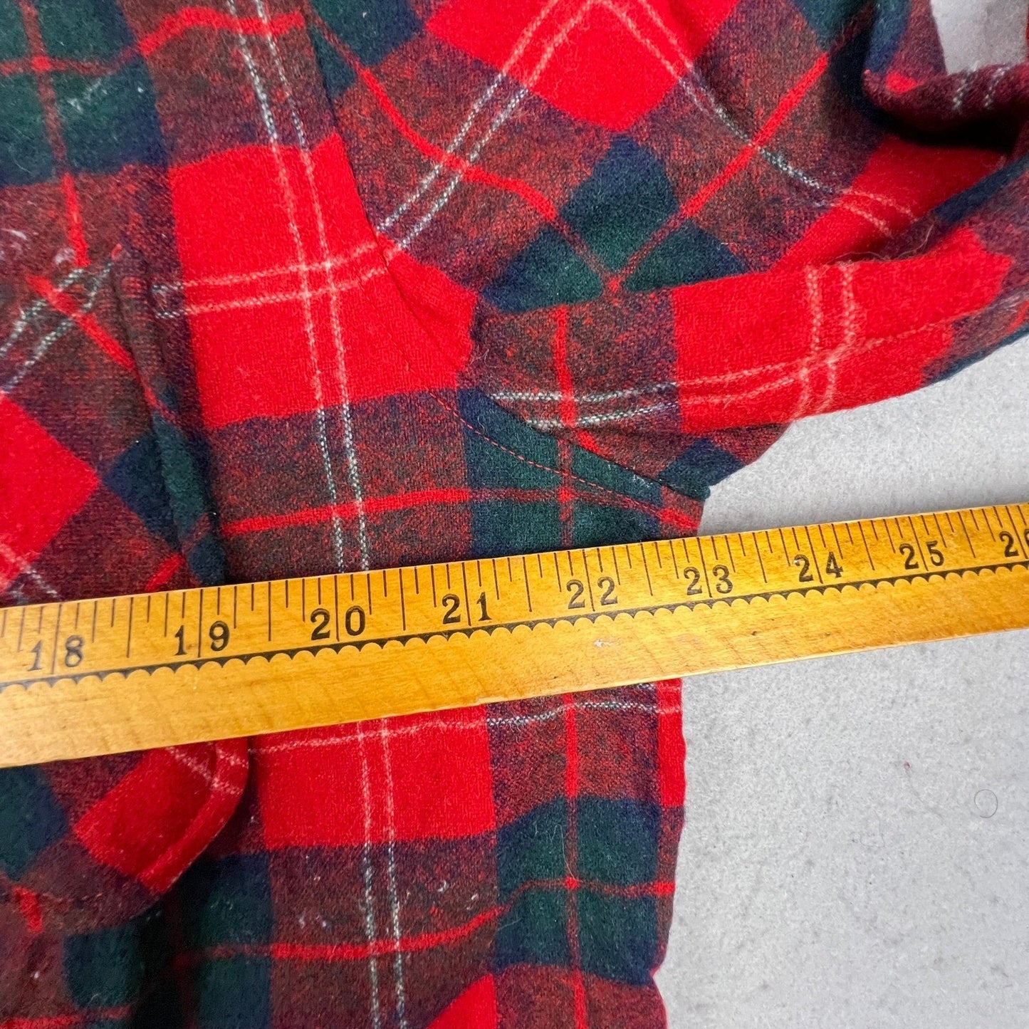 Pendleton Wool Blazer Jacket Mens Large Red Plaid Virgin Wool Vintage Outdoor