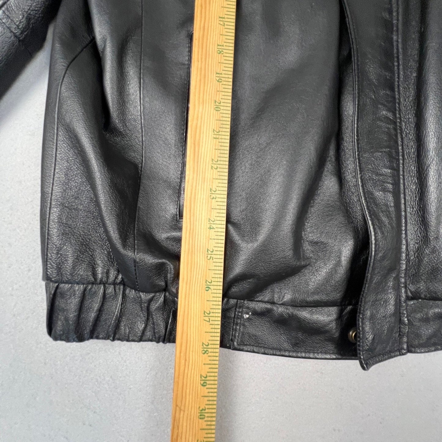 VTG Covington Leather Bomber Jacket Mens L Full Zip Classic Outerwear Gorpcore