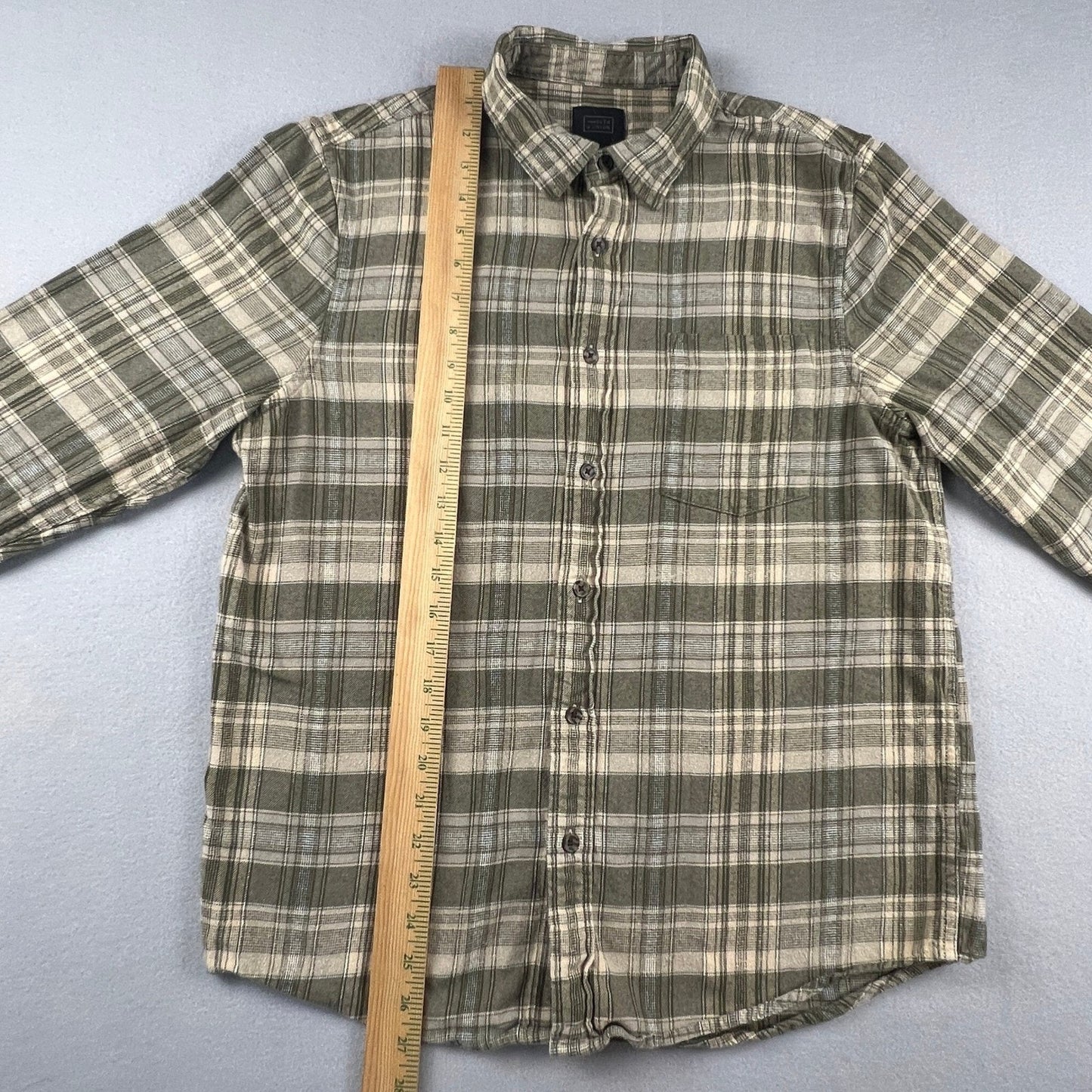 14th & Union Plaid Button Down Mens Size Medium Olive Green Cotton Flannel Style